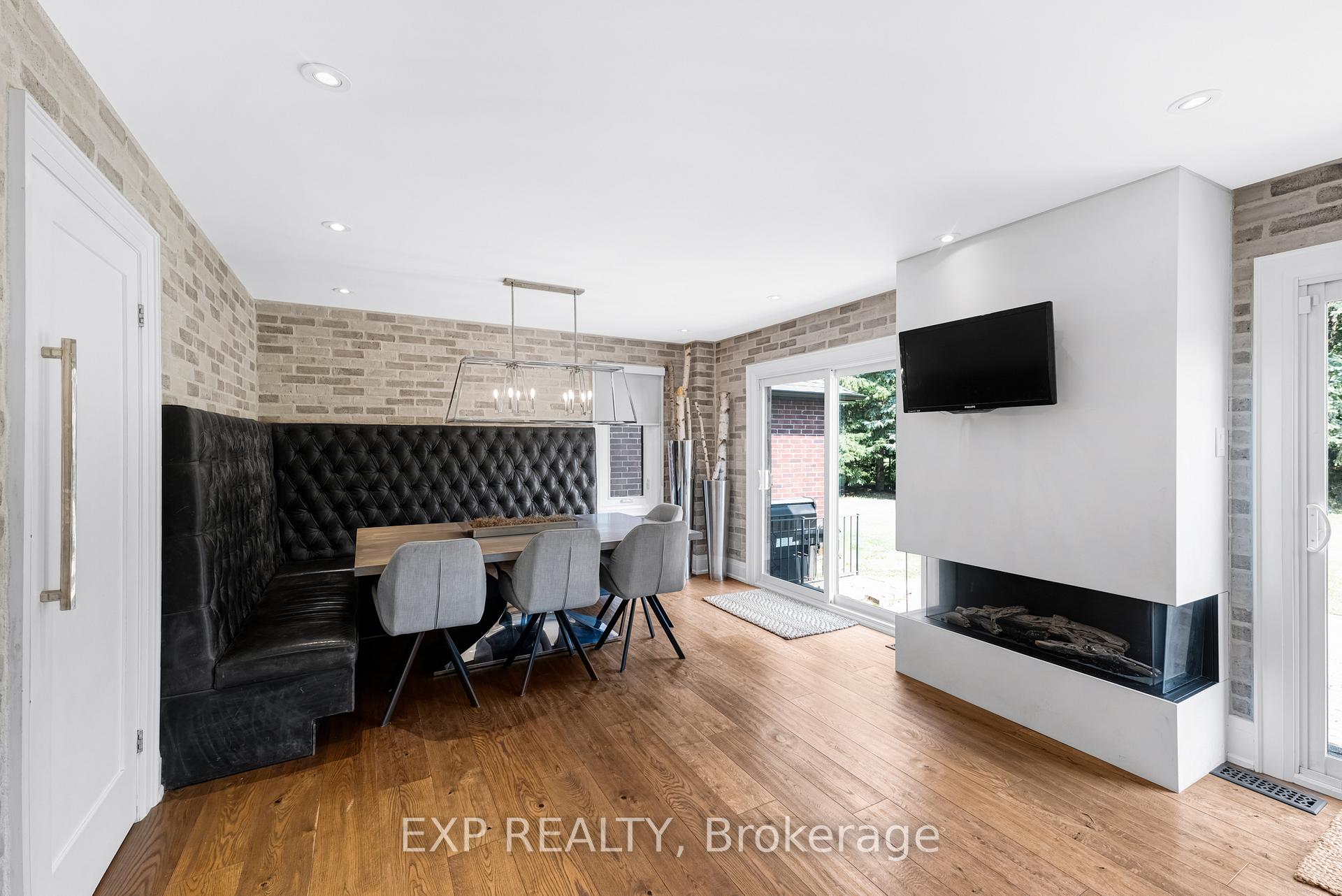Photo 15 of 17 Chamberlain Court, King, Nobleton — HOMEH