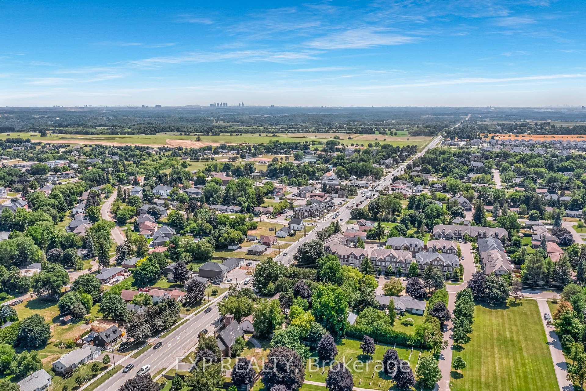 Photo 50 of 17 Chamberlain Court, King, Nobleton — HOMEH