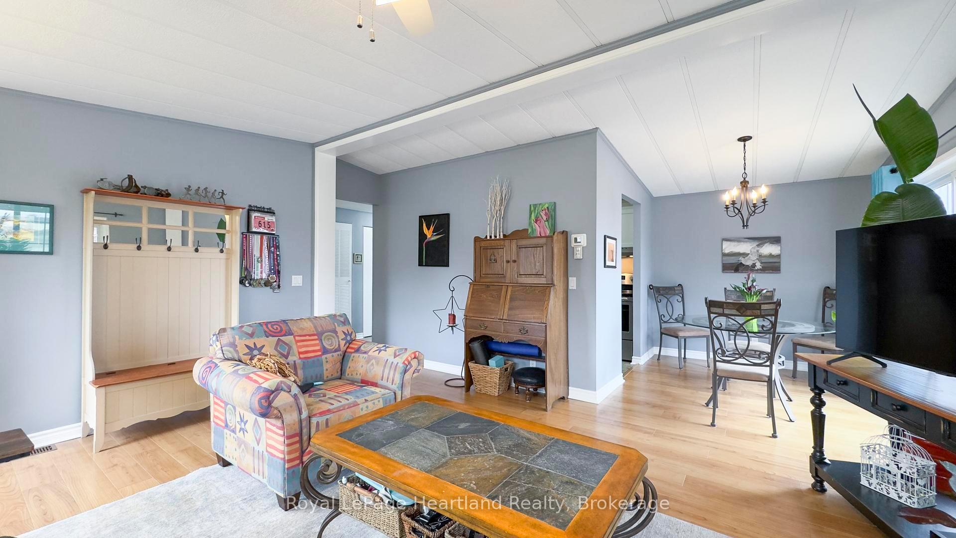 Photo 8 of 52 Algonquin Lane, Ashfield-Colborne-Wawanosh, Colborne — HOMEH