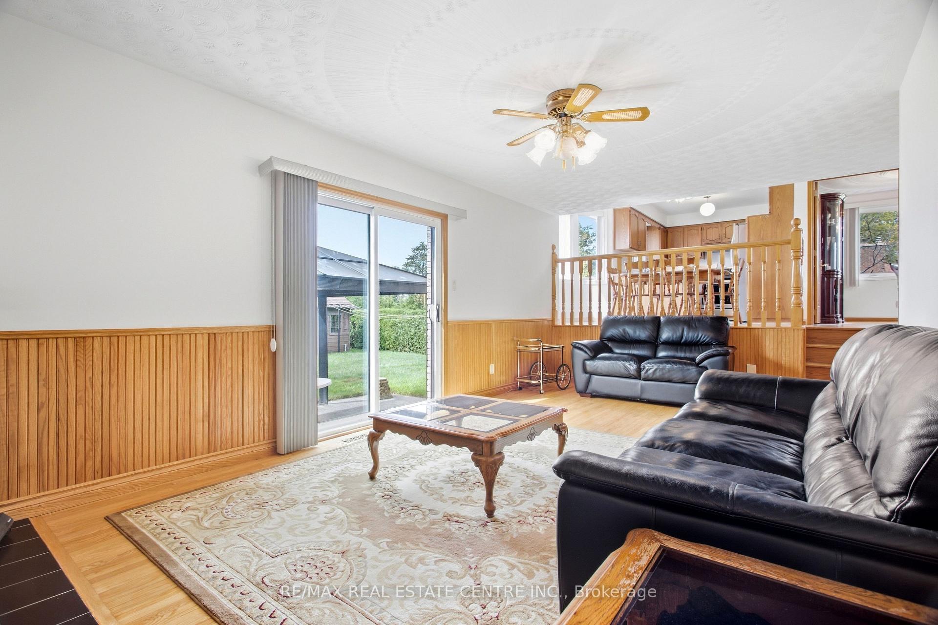 Photo 11 of 93 Old Chicopee Drive, Kitchener, Stanley Park — HOMEH