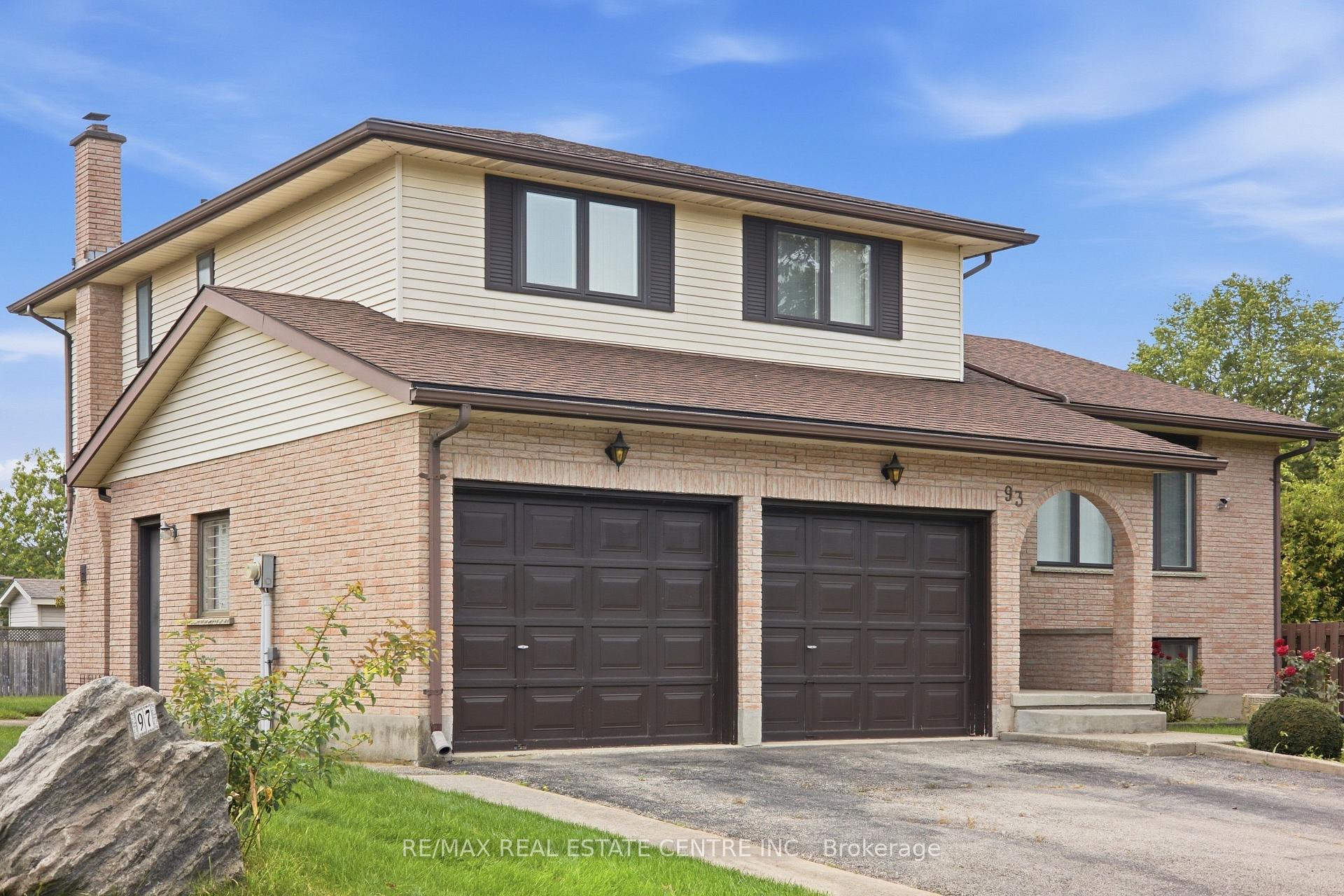 Photo 42 of 93 Old Chicopee Drive, Kitchener, Stanley Park — HOMEH