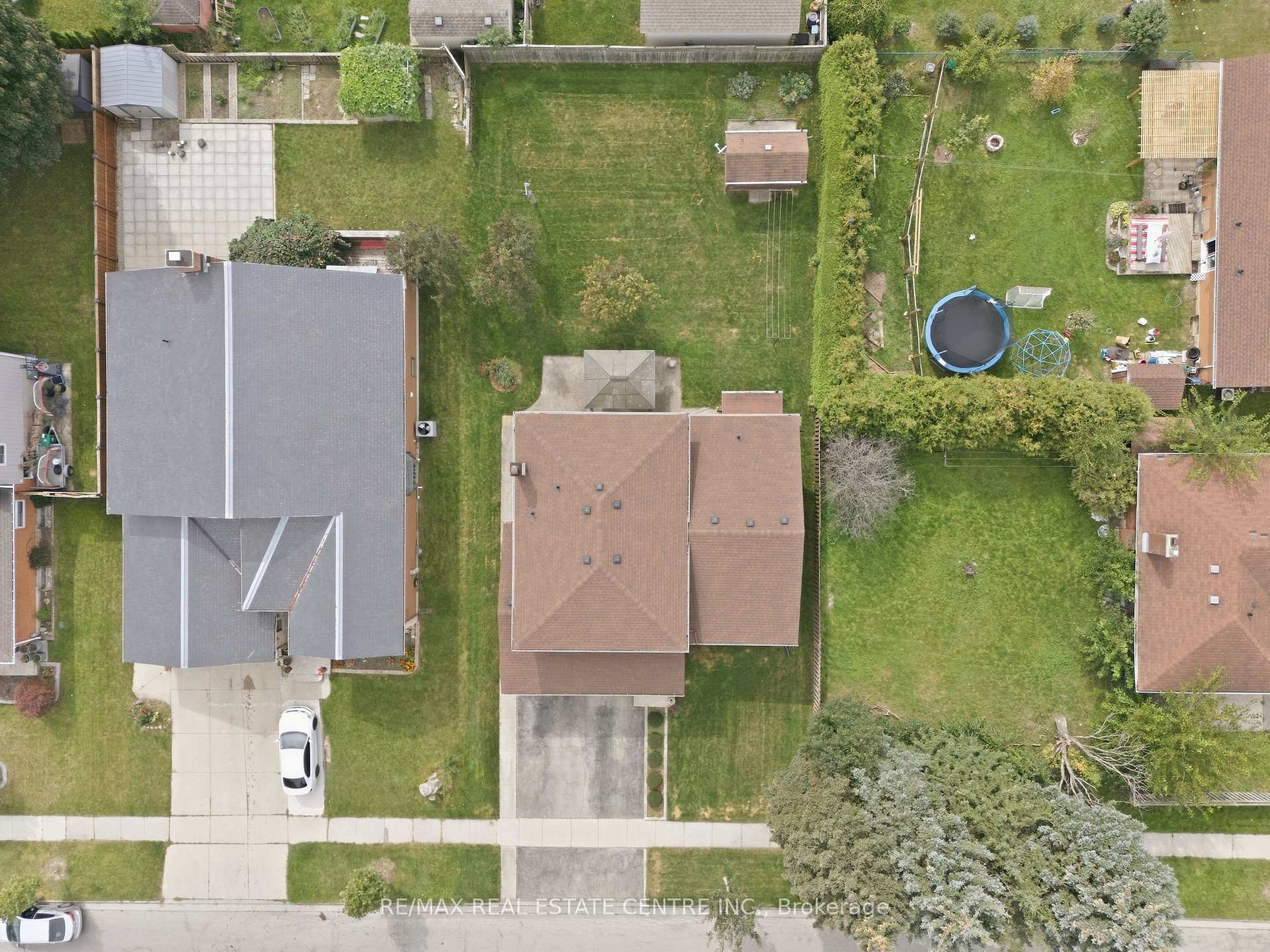 Photo 44 of 93 Old Chicopee Drive, Kitchener, Stanley Park — HOMEH