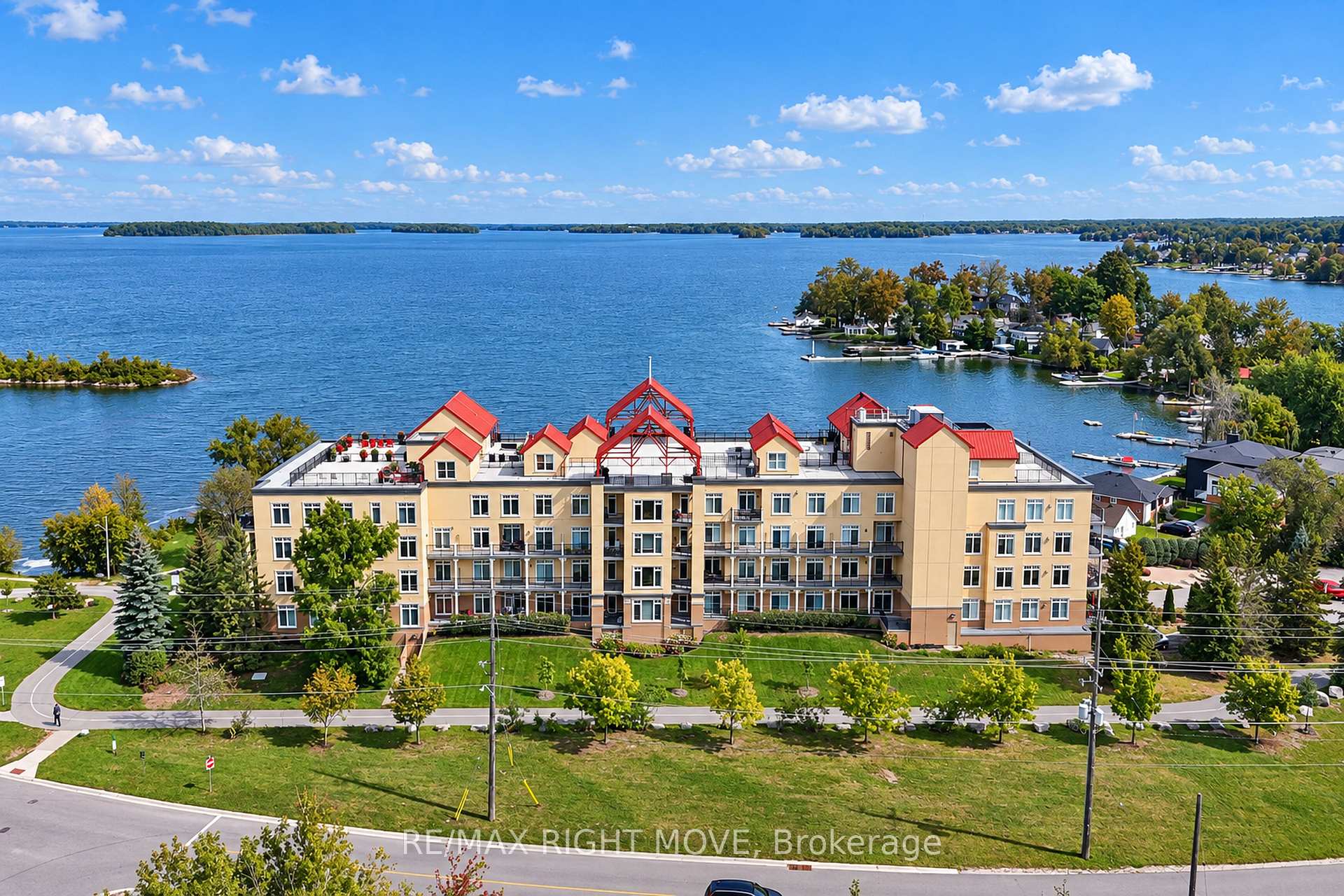 Photo of Unit 301, 140 Cedar Island Road