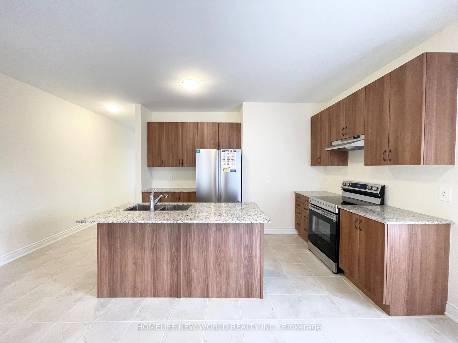 Photo 15 of 15 Schortinghuis Street, Georgina, Sutton & Jackson's Point — HOMEH