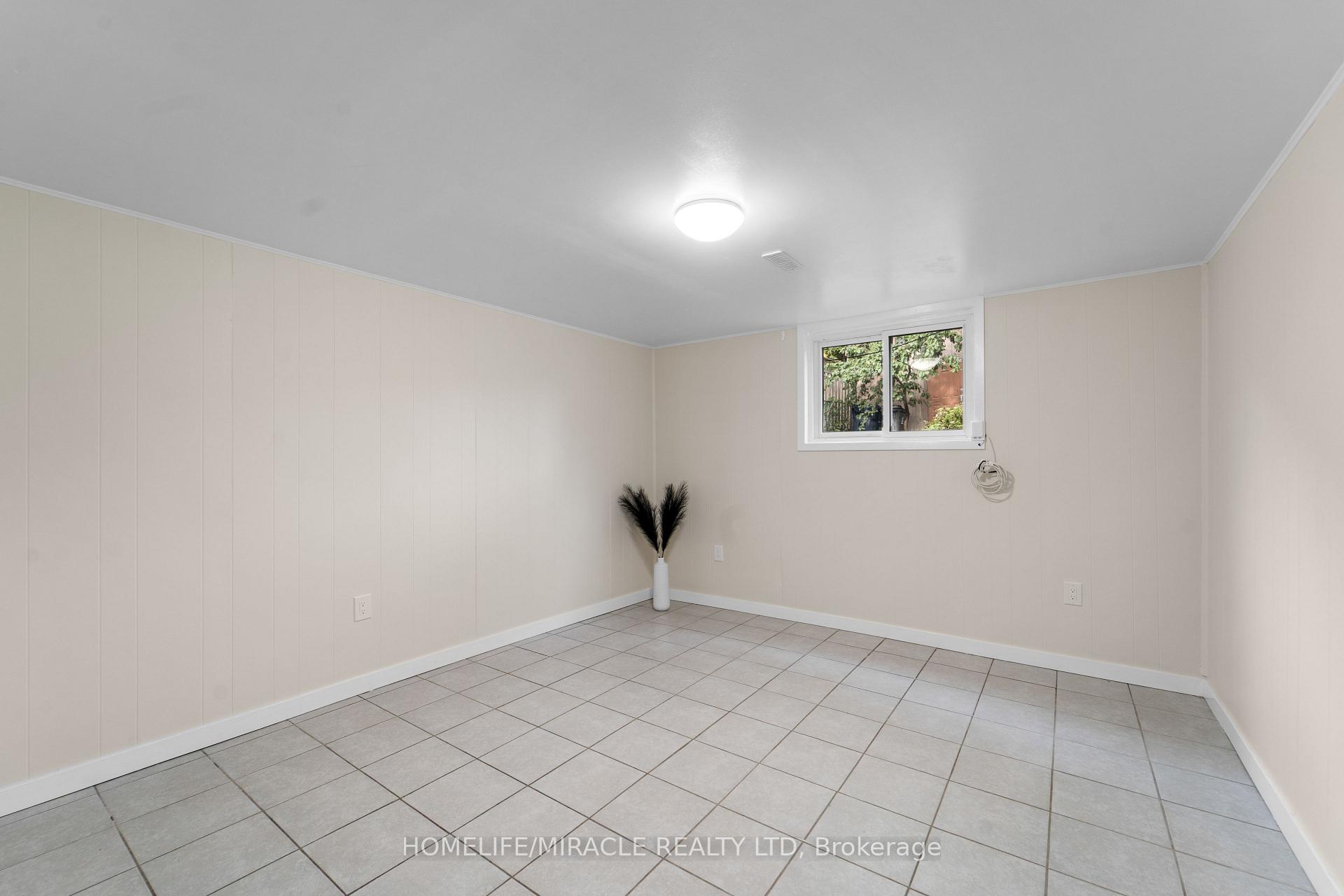 Photo 25 of 203 Centennial Road, Scarborough, Centennial Scarborough — HOMEH