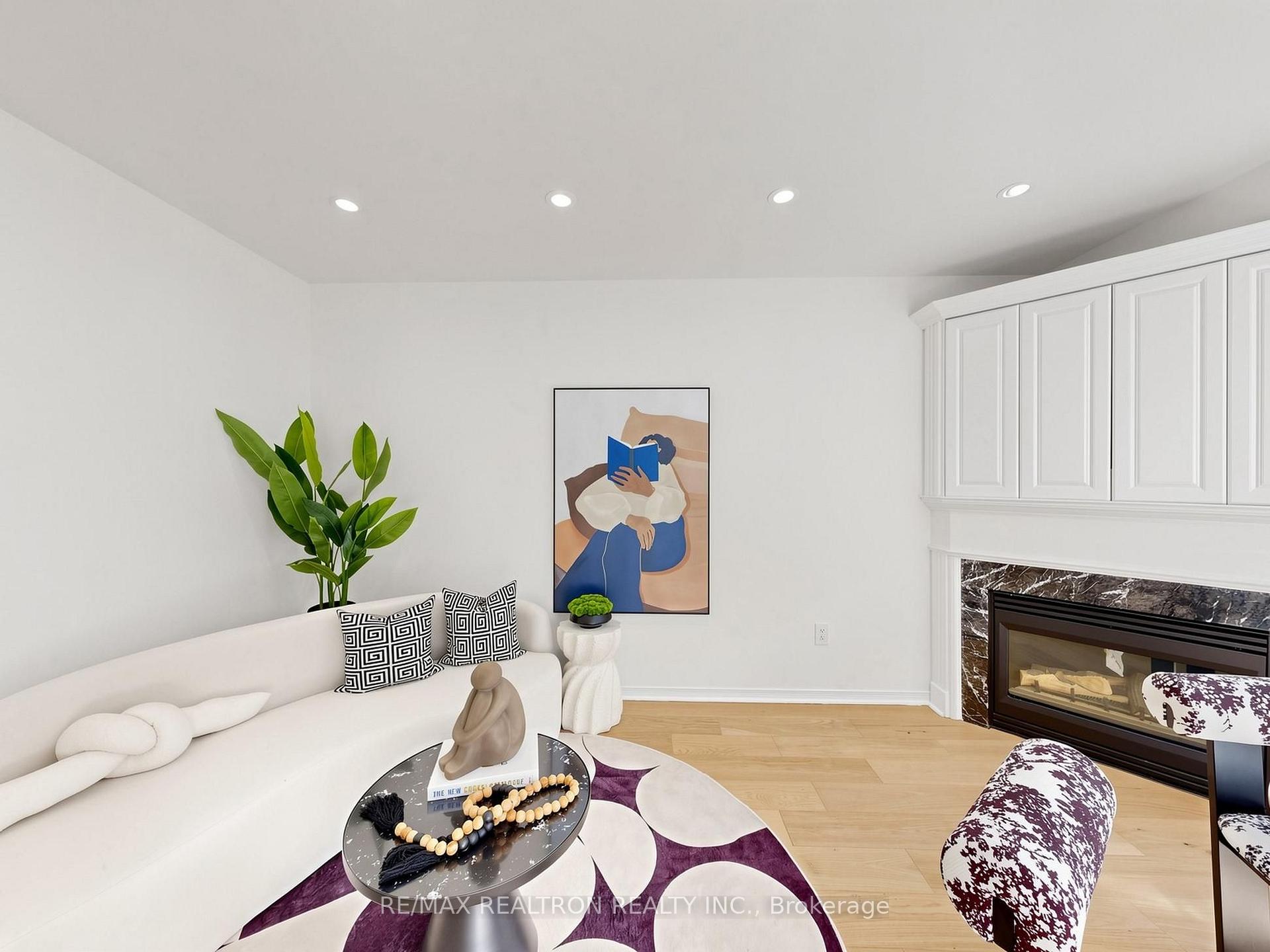 Photo 15 of 157 Nahanni Drive, Richmond Hill, Langstaff — HOMEH