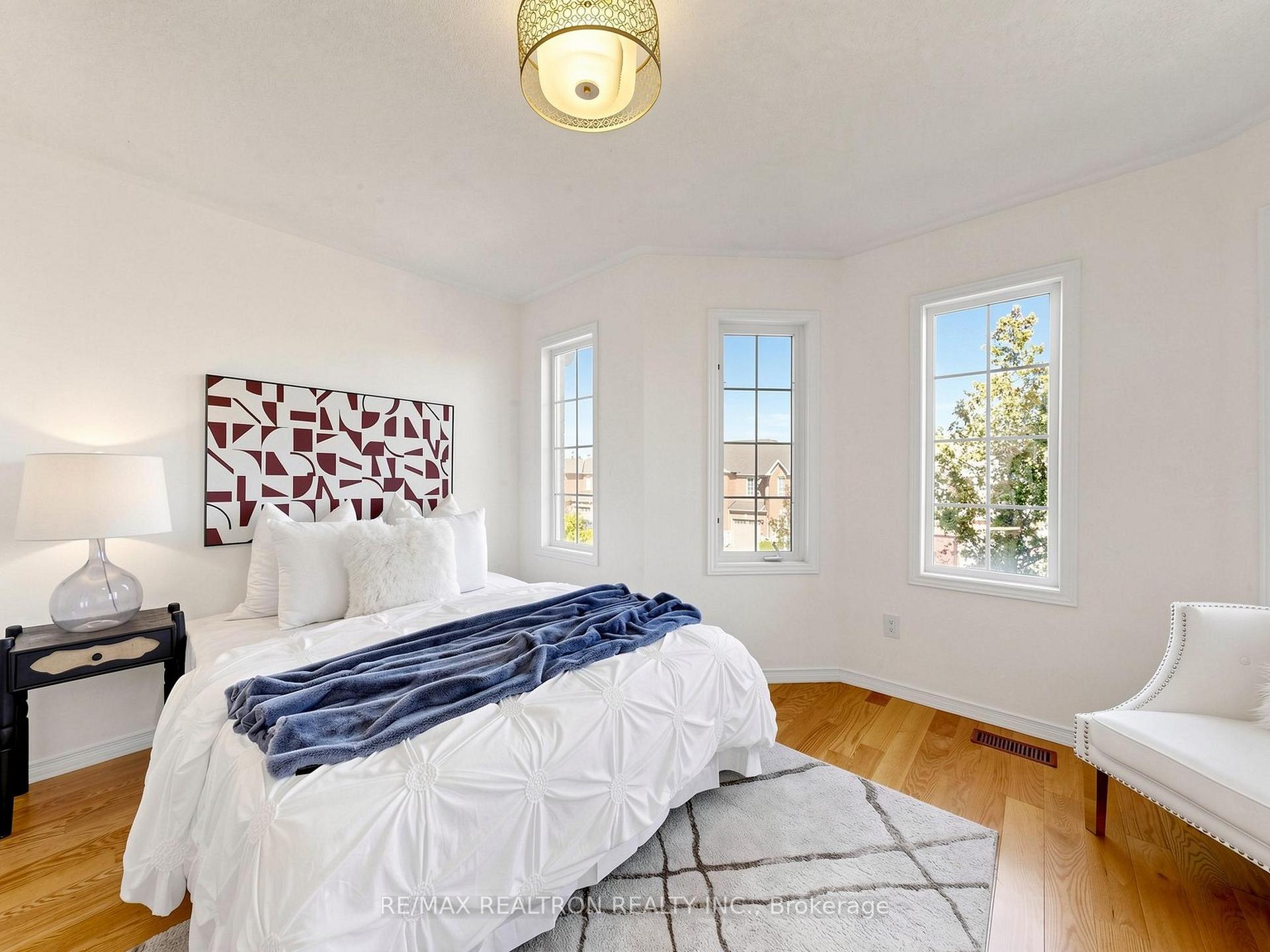 Photo 26 of 157 Nahanni Drive, Richmond Hill, Langstaff — HOMEH