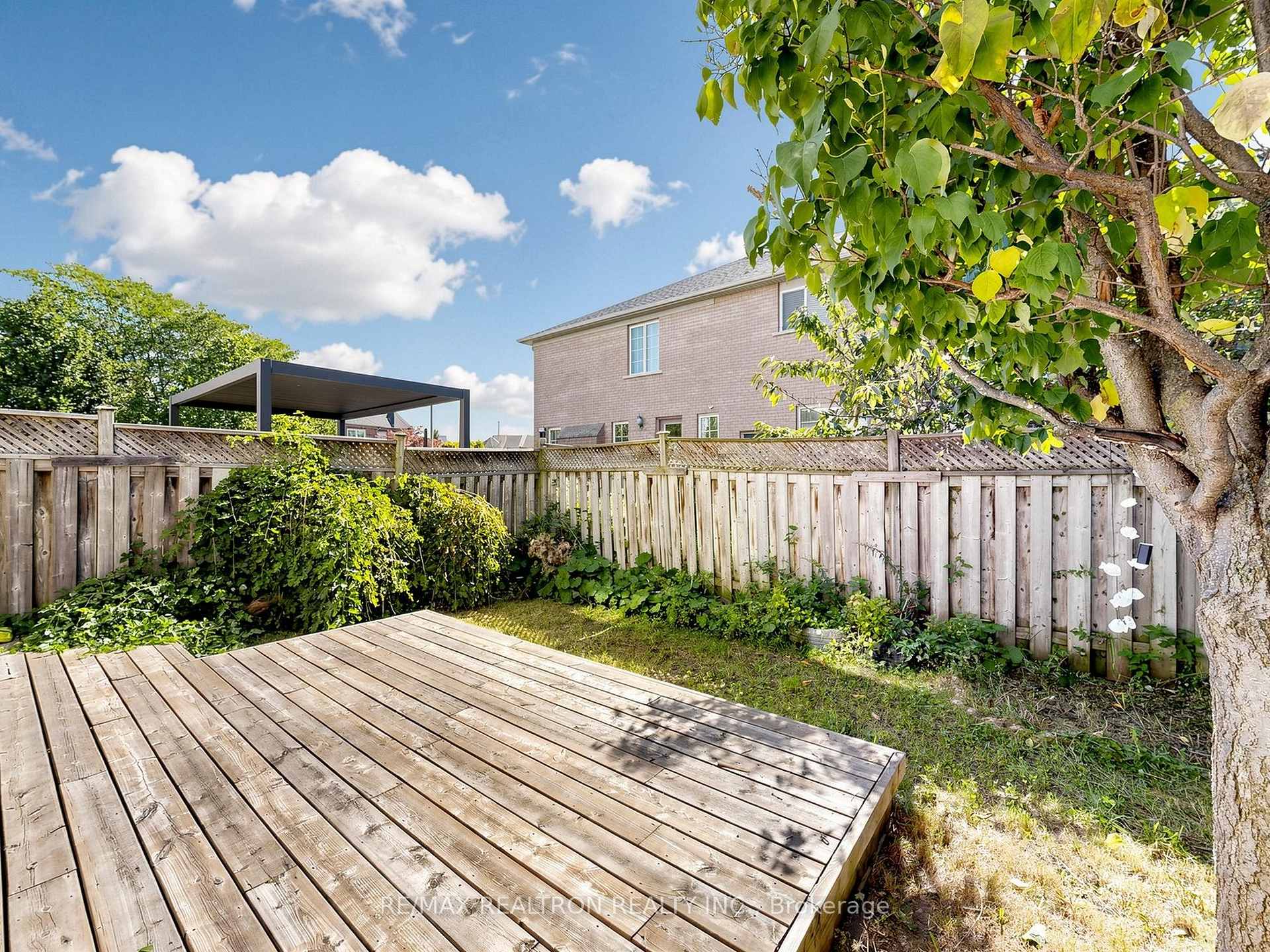 Photo 50 of 157 Nahanni Drive, Richmond Hill, Langstaff — HOMEH
