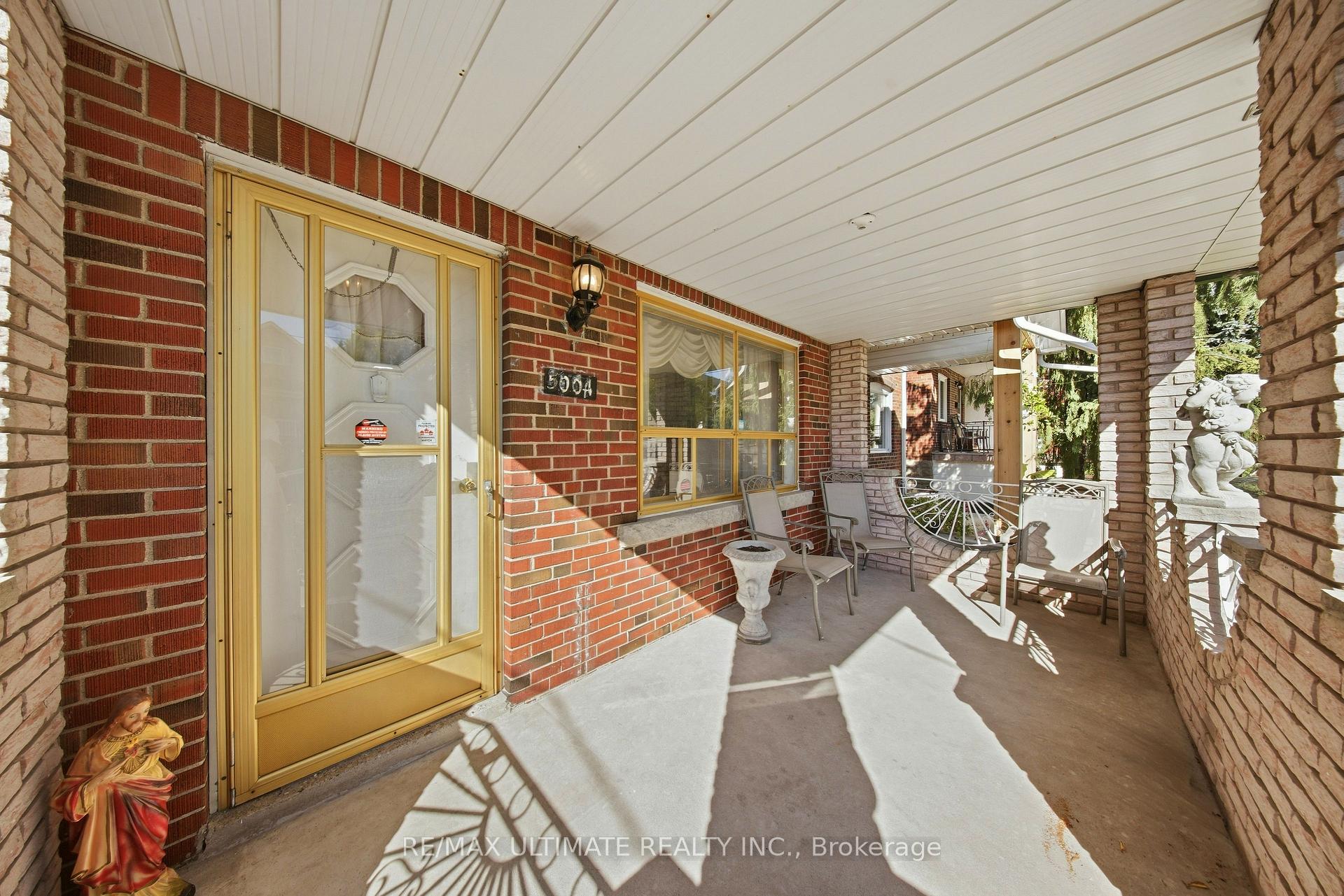 Photo 2 of 500 Northcliffe Boulevard, Toronto, Oakwood Village — HOMEH