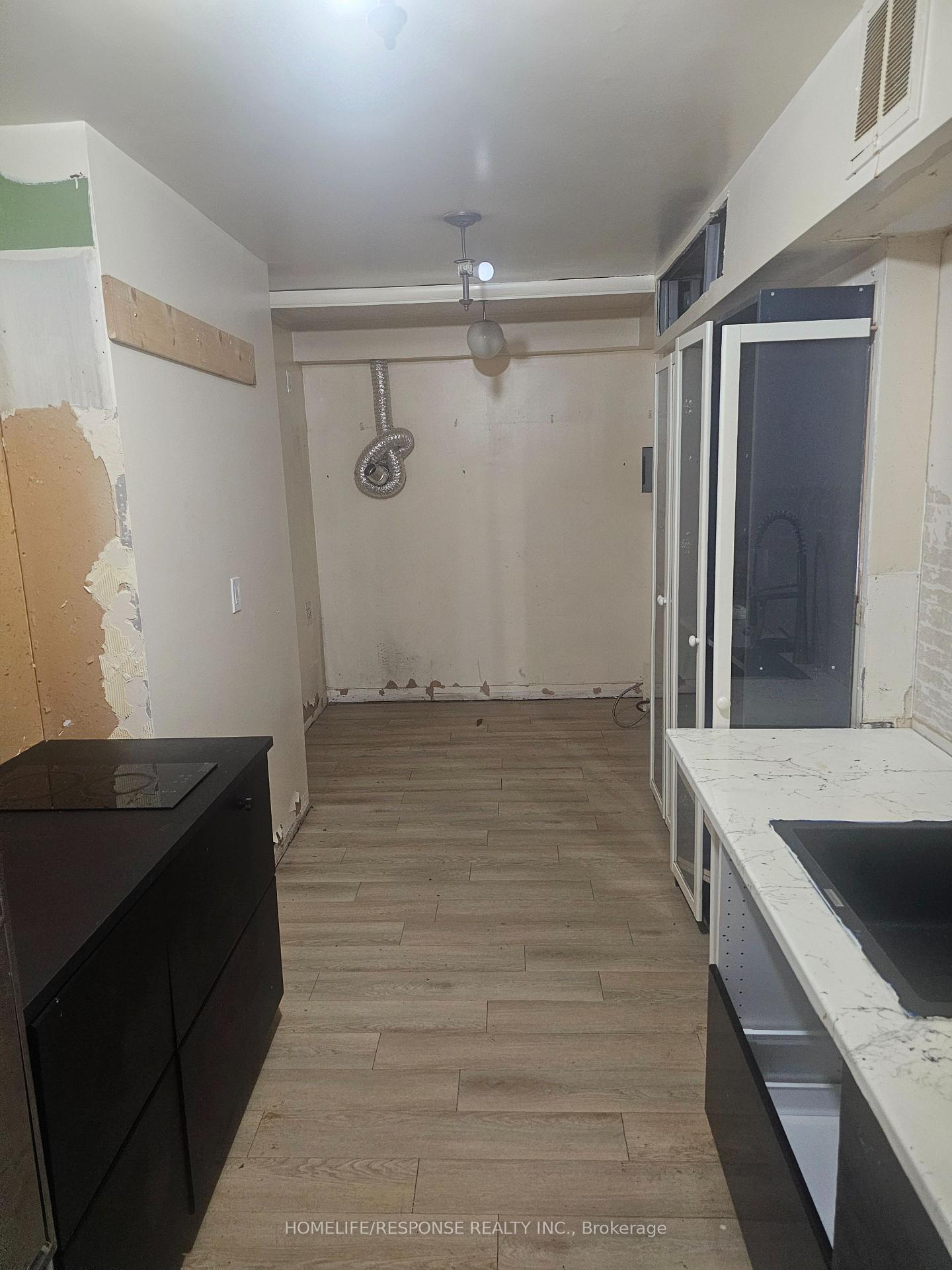 Photo 3 of Unit 1903, 390 Dixon Road, Etobicoke, Kingsview Village-The Westway — HOMEH