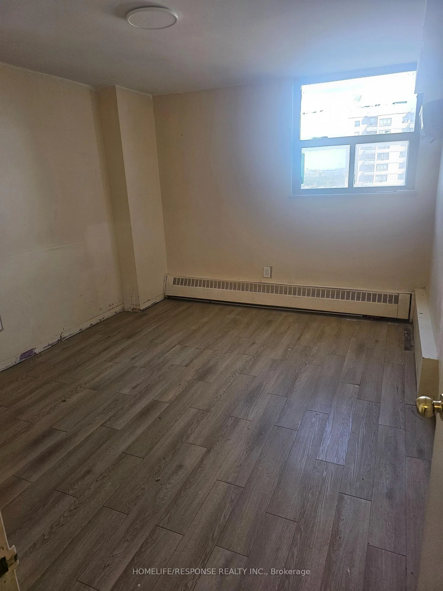 Photo 12 of Unit 1903, 390 Dixon Road, Etobicoke, Kingsview Village-The Westway — HOMEH