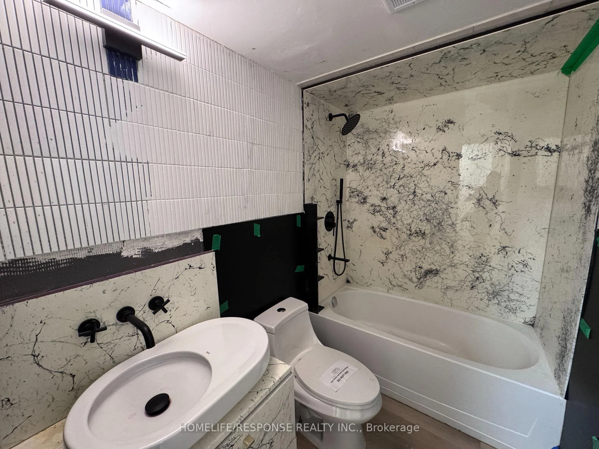 Photo 18 of Unit 1903, 390 Dixon Road, Etobicoke, Kingsview Village-The Westway — HOMEH