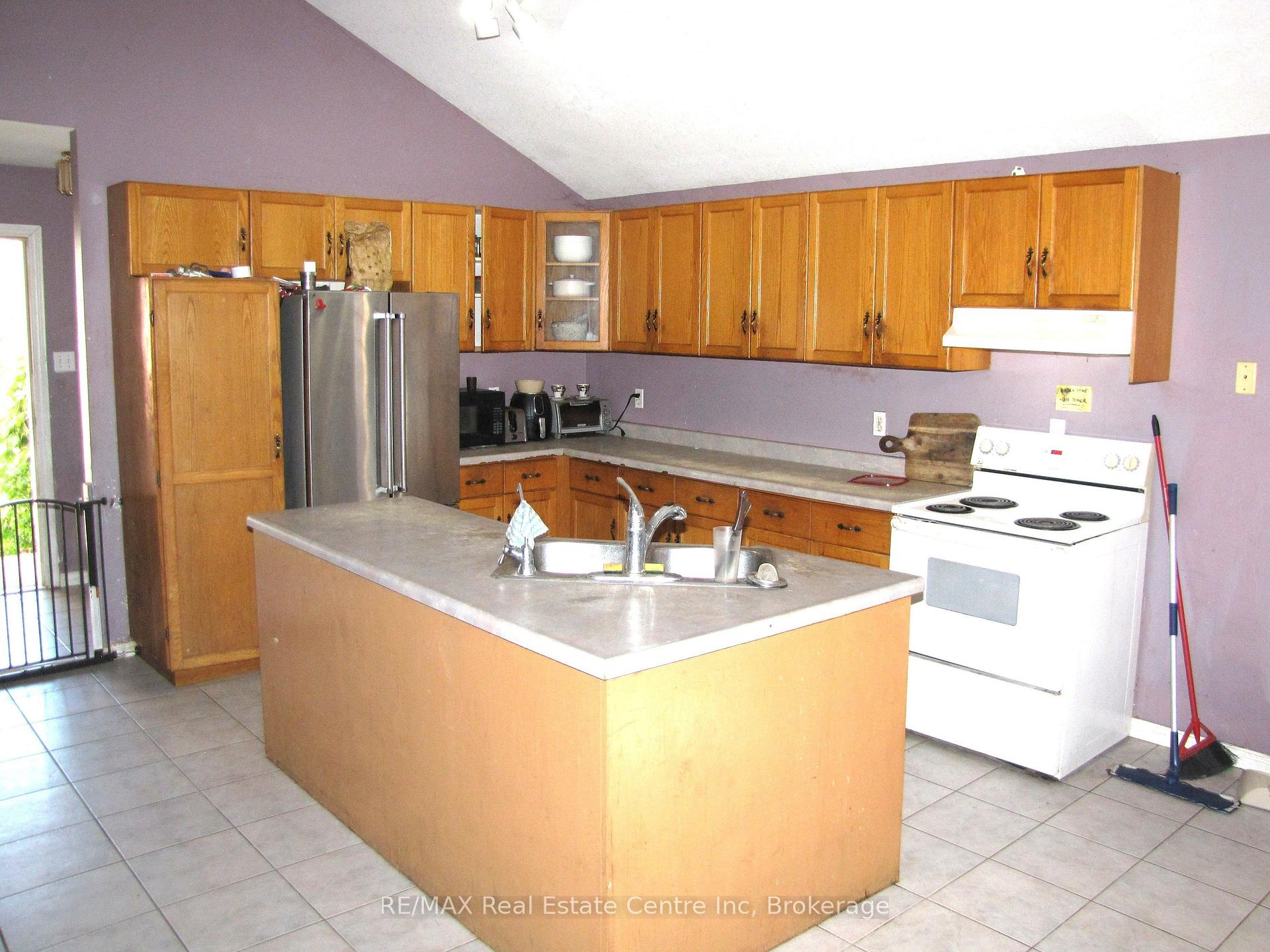 Photo 2 of 171 Deerpath Drive, Guelph, Willow West/Sugarbush/West Acres — HOMEH