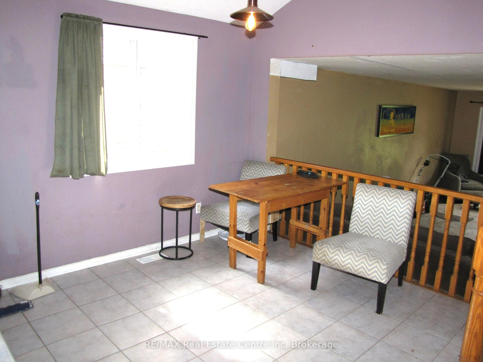 Photo 4 of 171 Deerpath Drive, Guelph, Willow West/Sugarbush/West Acres — HOMEH