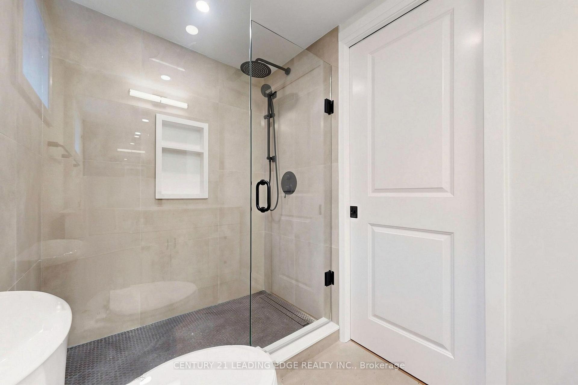 Photo 21 of Unit Upper, 15 Maretta Avenue, Scarborough, Eglinton East — HOMEH