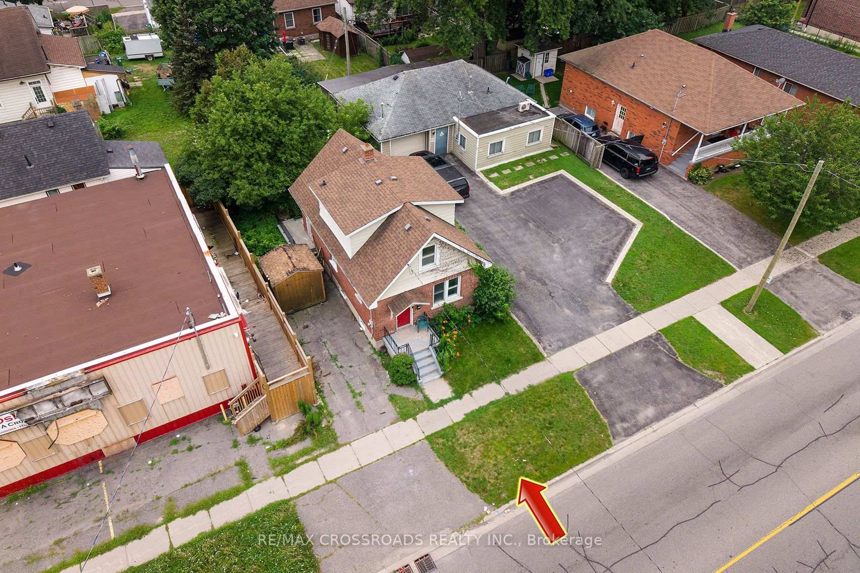 Photo 4 of 313 Olive Avenue, Oshawa, Central — HOMEH