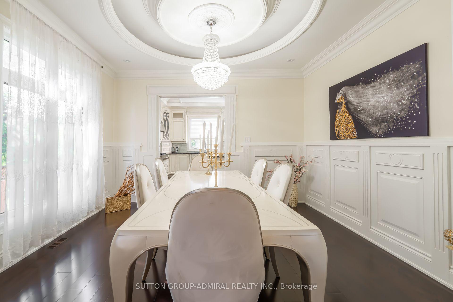 Photo 8 of 9 Calderon Crescent, North York, Newtonbrook West — HOMEH