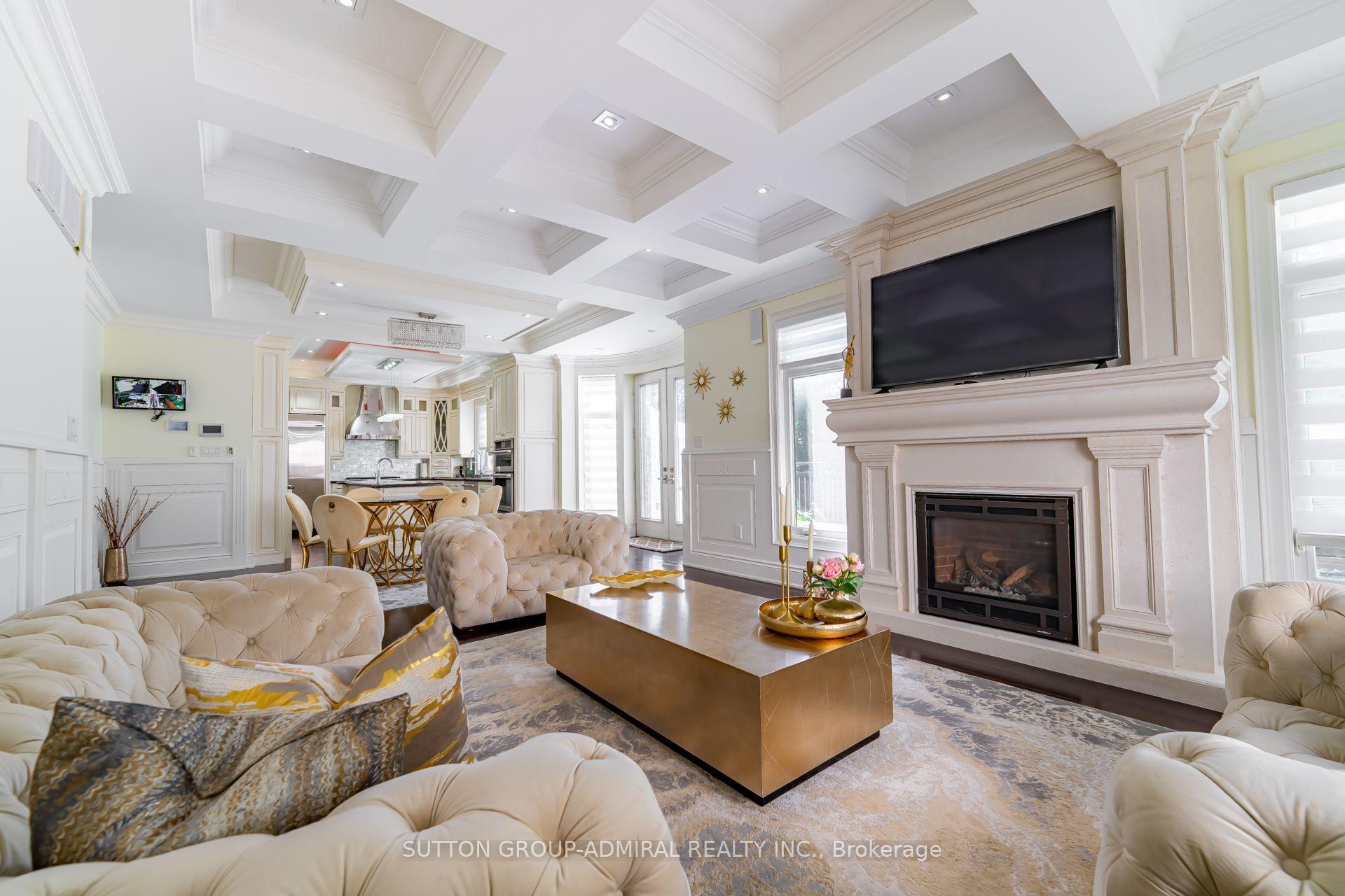 Photo 15 of 9 Calderon Crescent, North York, Newtonbrook West — HOMEH