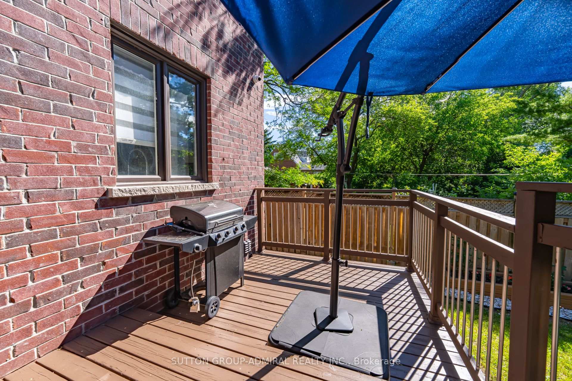 Photo 31 of 9 Calderon Crescent, North York, Newtonbrook West — HOMEH