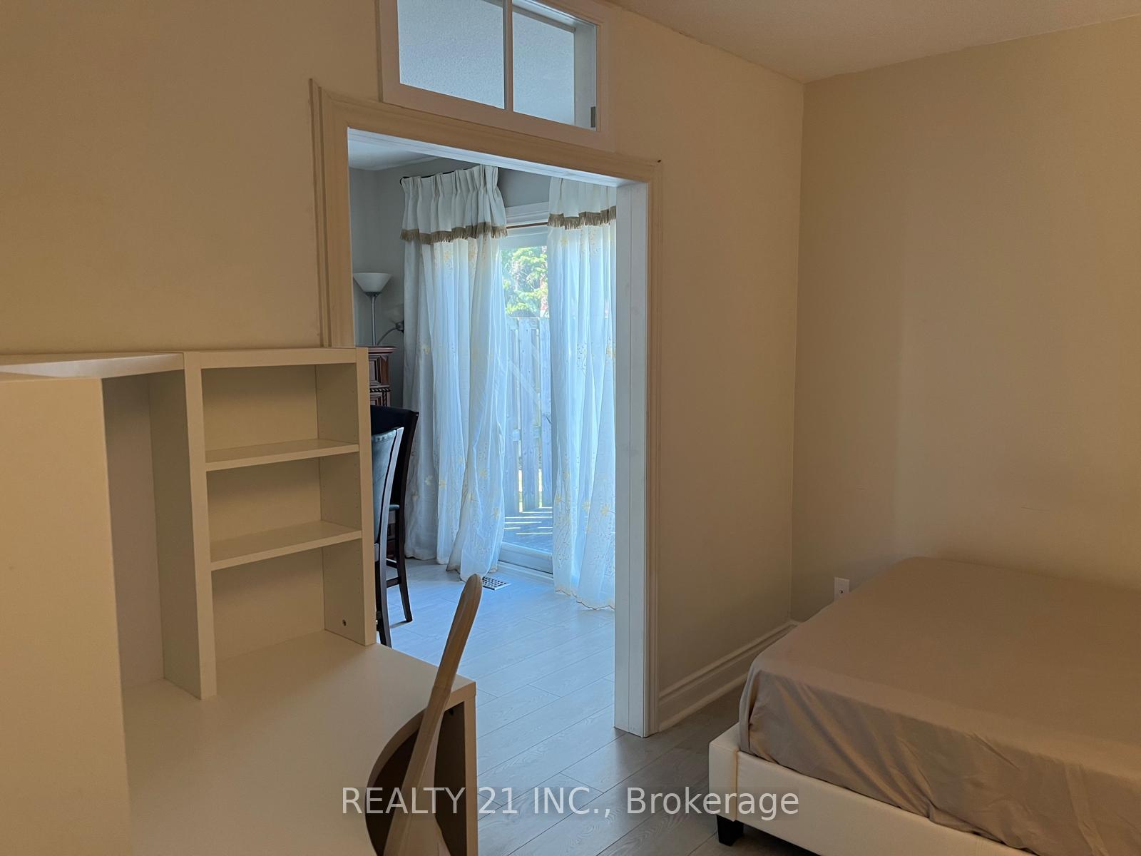 Photo 17 of Unit 2, 405 Keats Way, Waterloo, Beechwood West — HOMEH