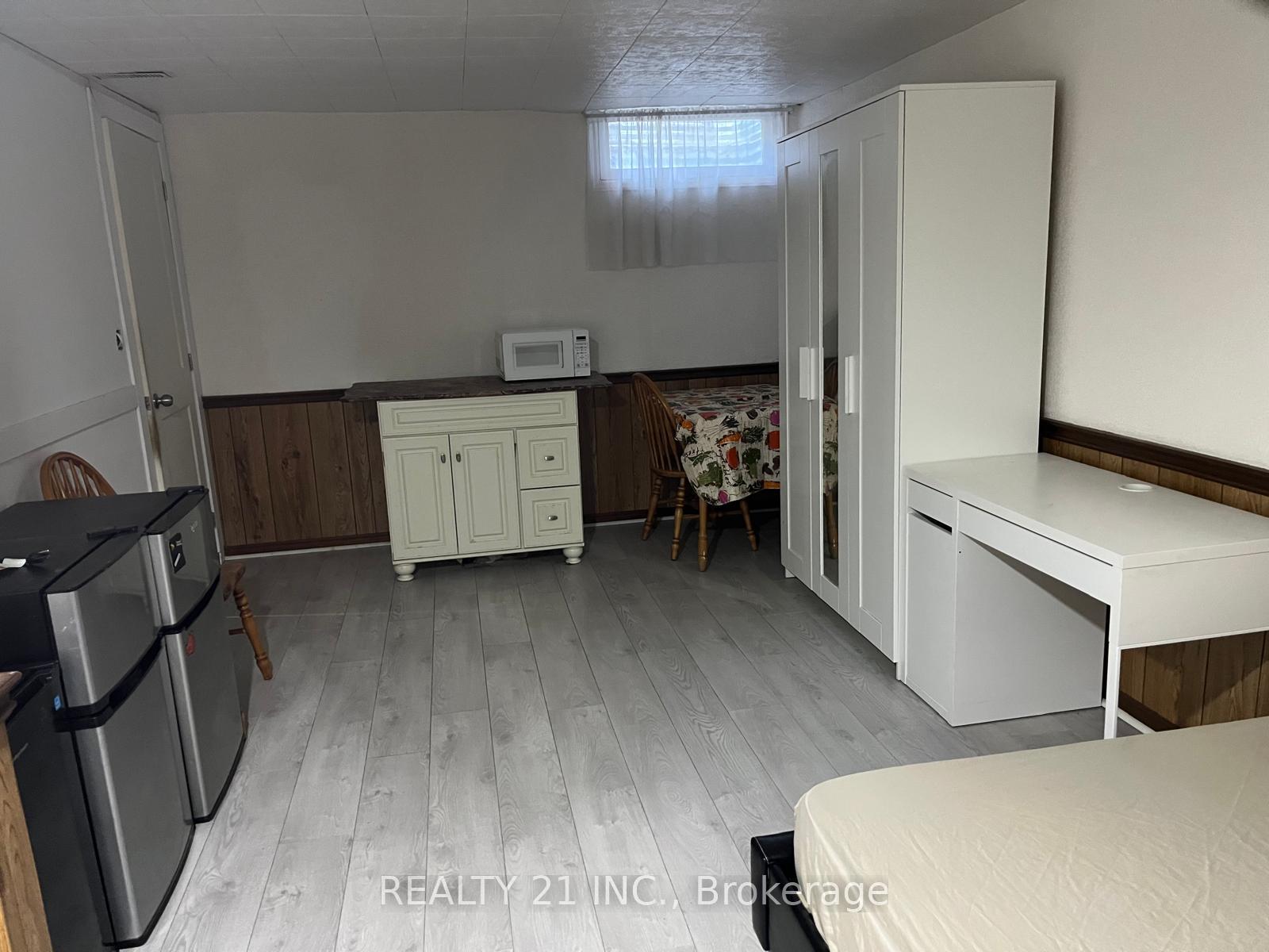 Photo 23 of Unit 2, 405 Keats Way, Waterloo, Beechwood West — HOMEH