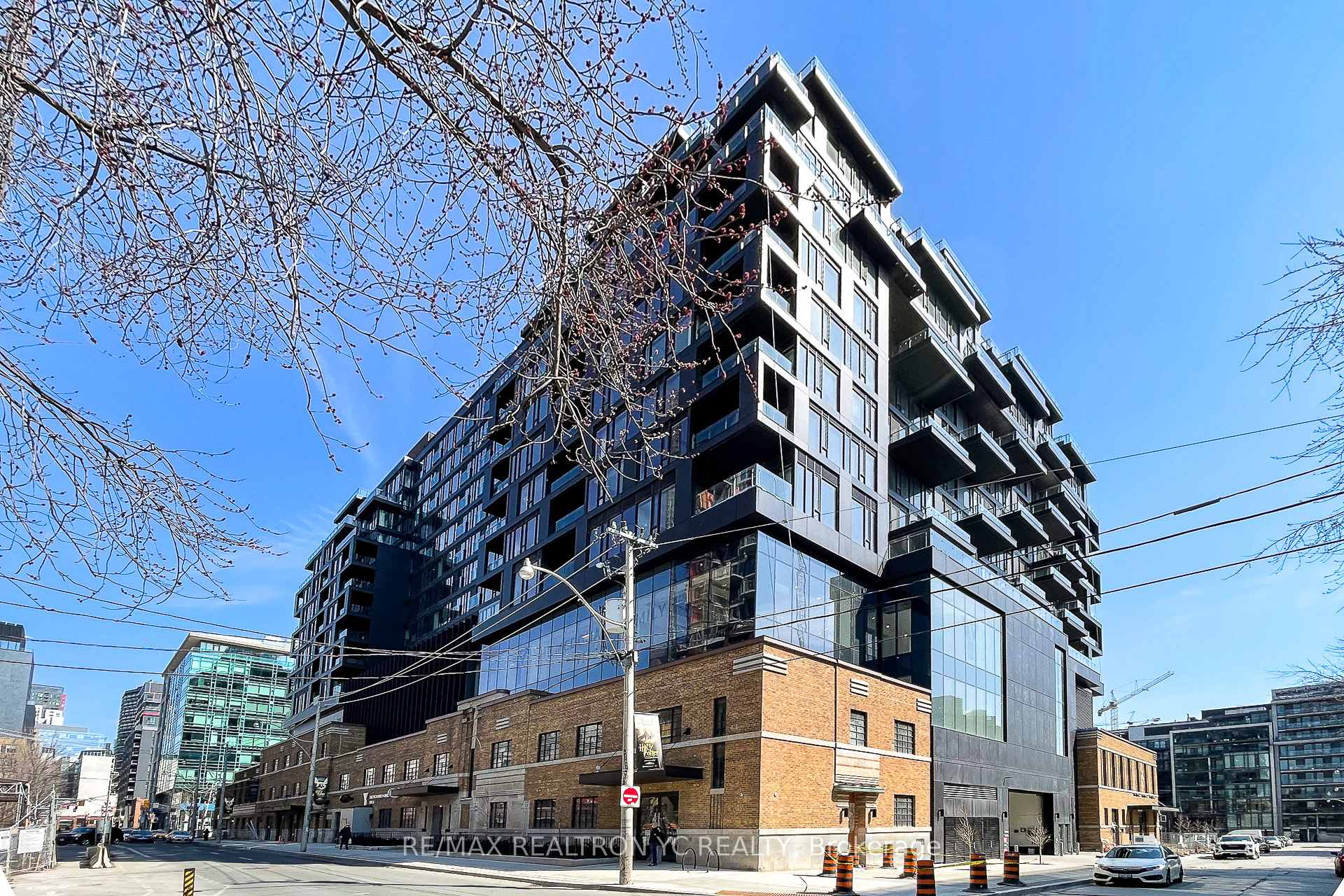 Front of Unit 1210, 505 Richmond Street W