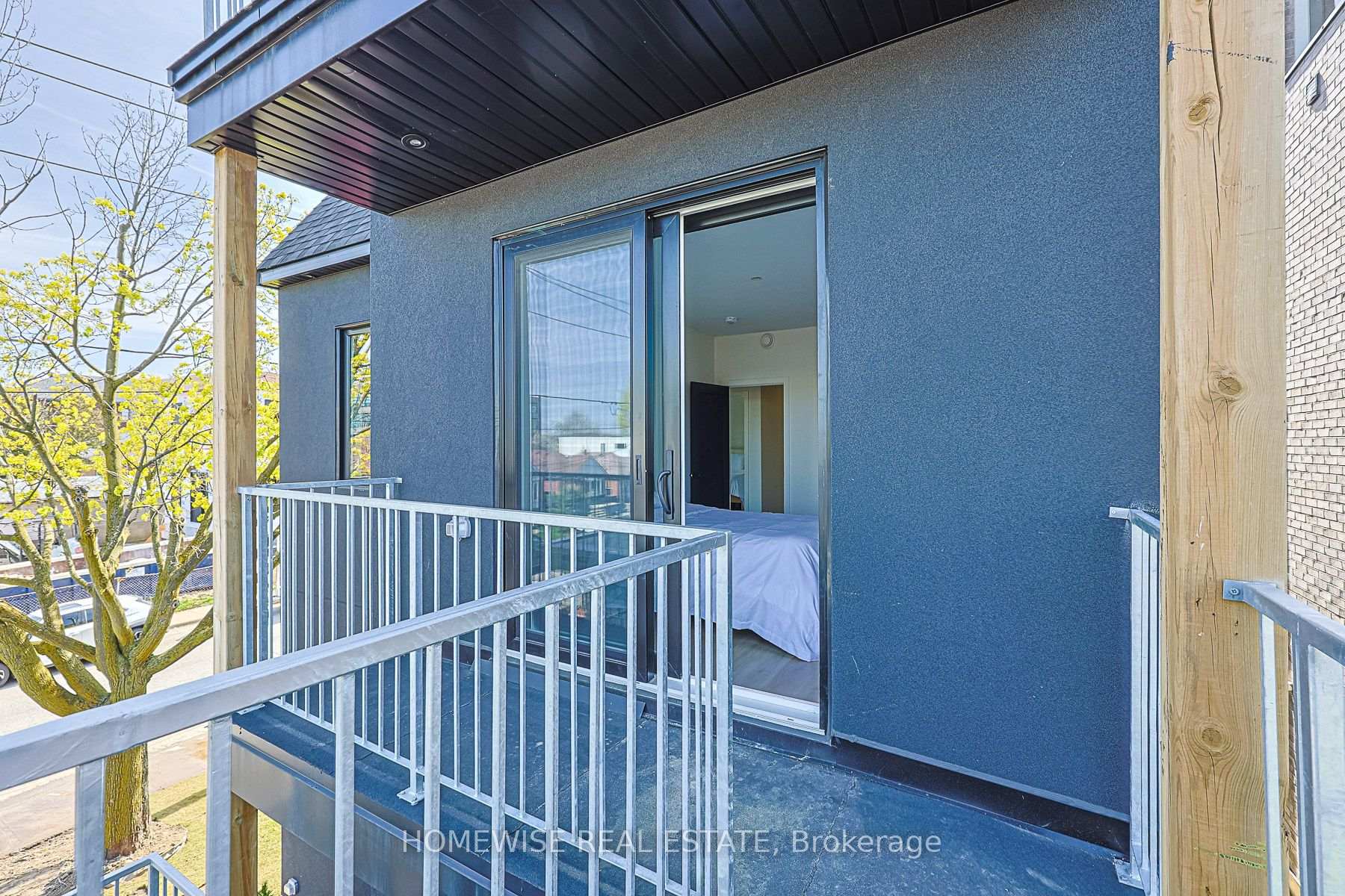 Photo 38 of Unit 3, 159 Locksley Avenue, North York, Briar Hill-Belgravia — HOMEH