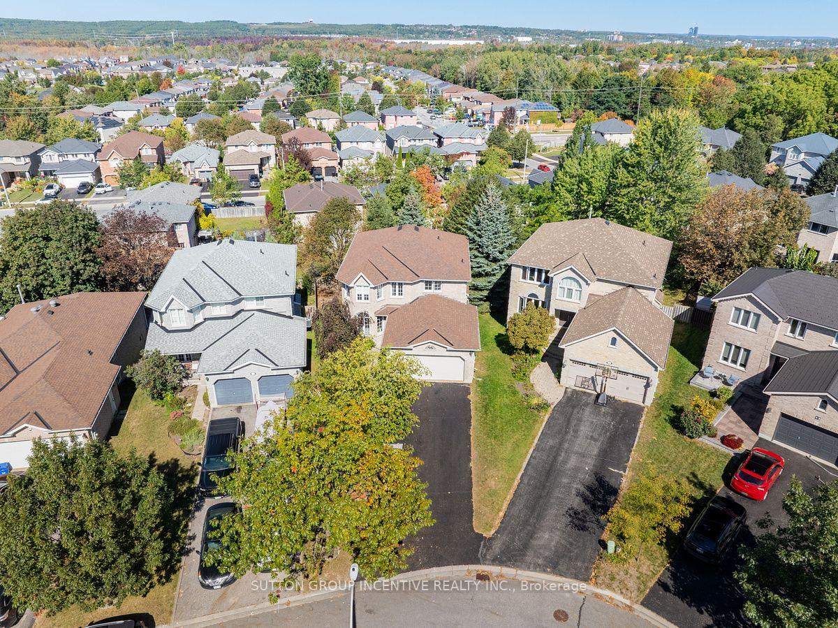 Photo 3 of 46 Bell Street, Barrie, Ardagh — HOMEH