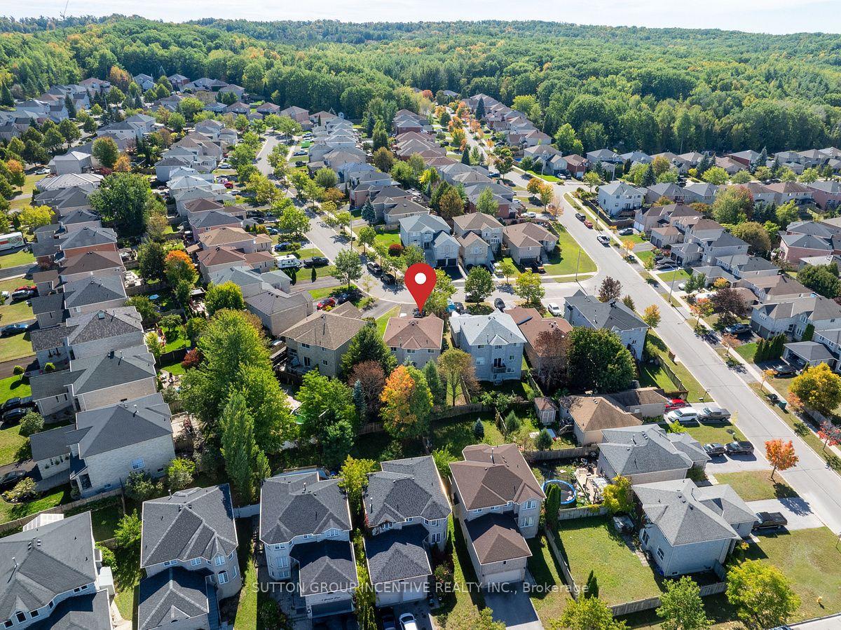 Photo 6 of 46 Bell Street, Barrie, Ardagh — HOMEH