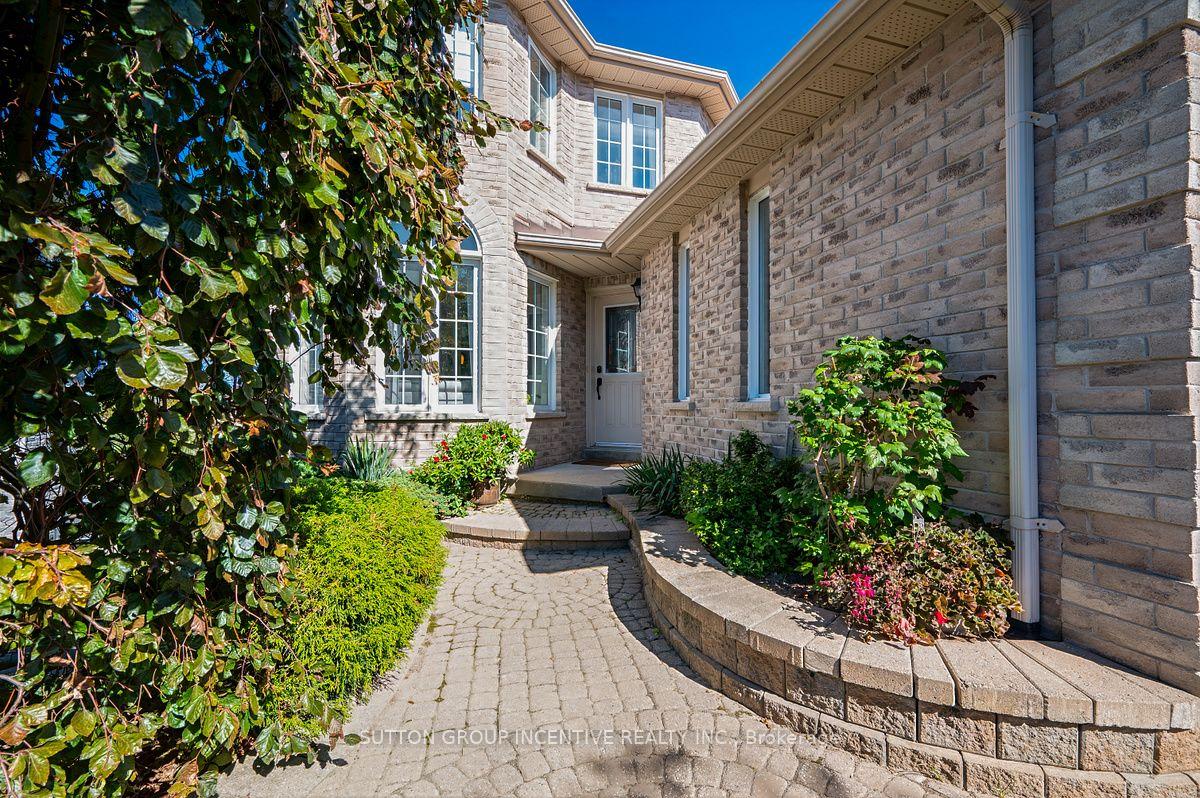 Photo 8 of 46 Bell Street, Barrie, Ardagh — HOMEH
