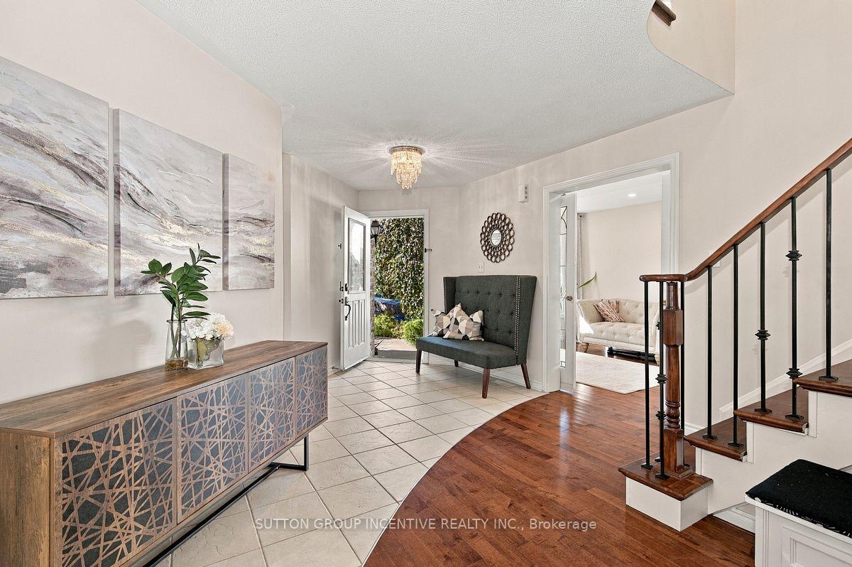 Photo 13 of 46 Bell Street, Barrie, Ardagh — HOMEH