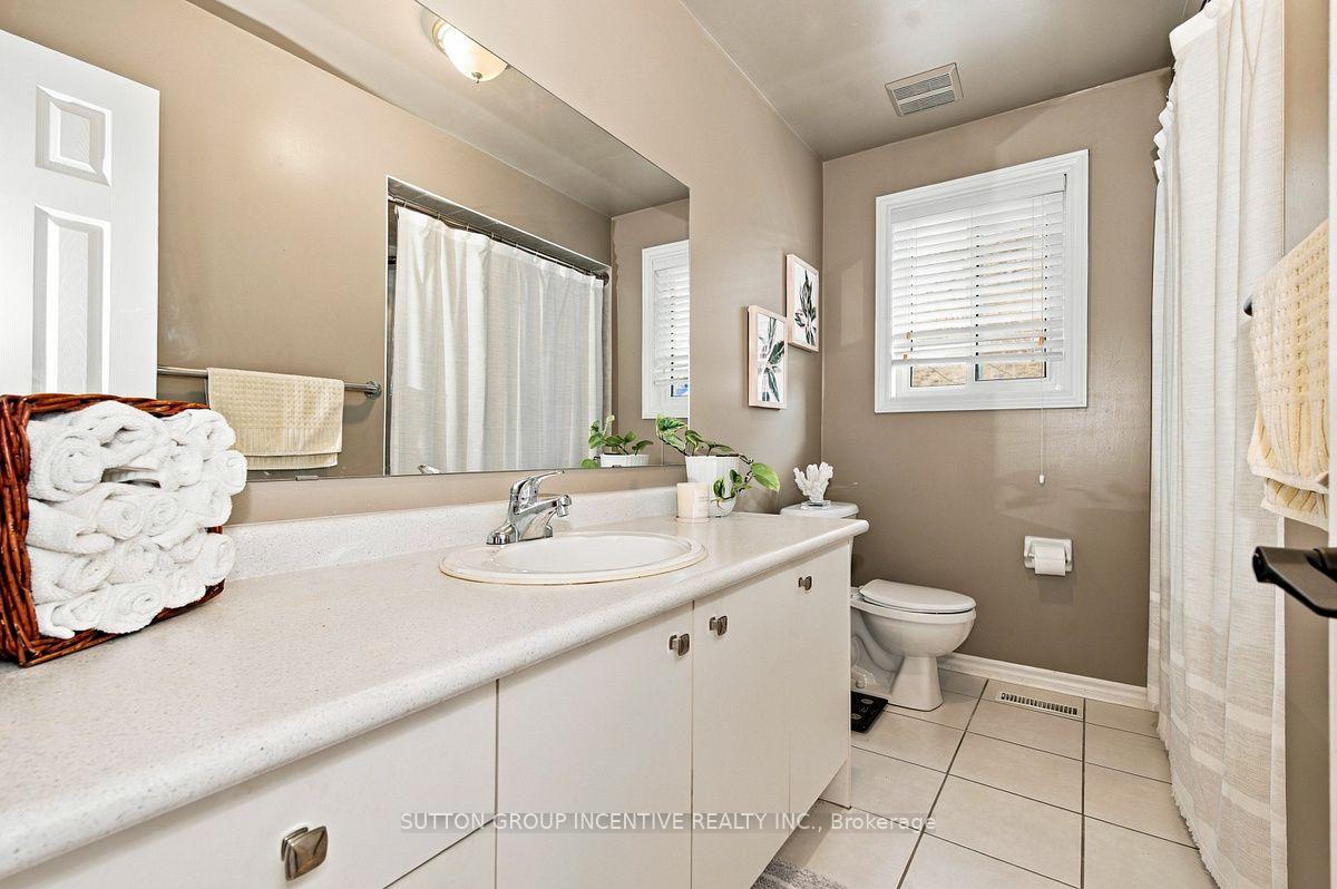 Photo 39 of 46 Bell Street, Barrie, Ardagh — HOMEH