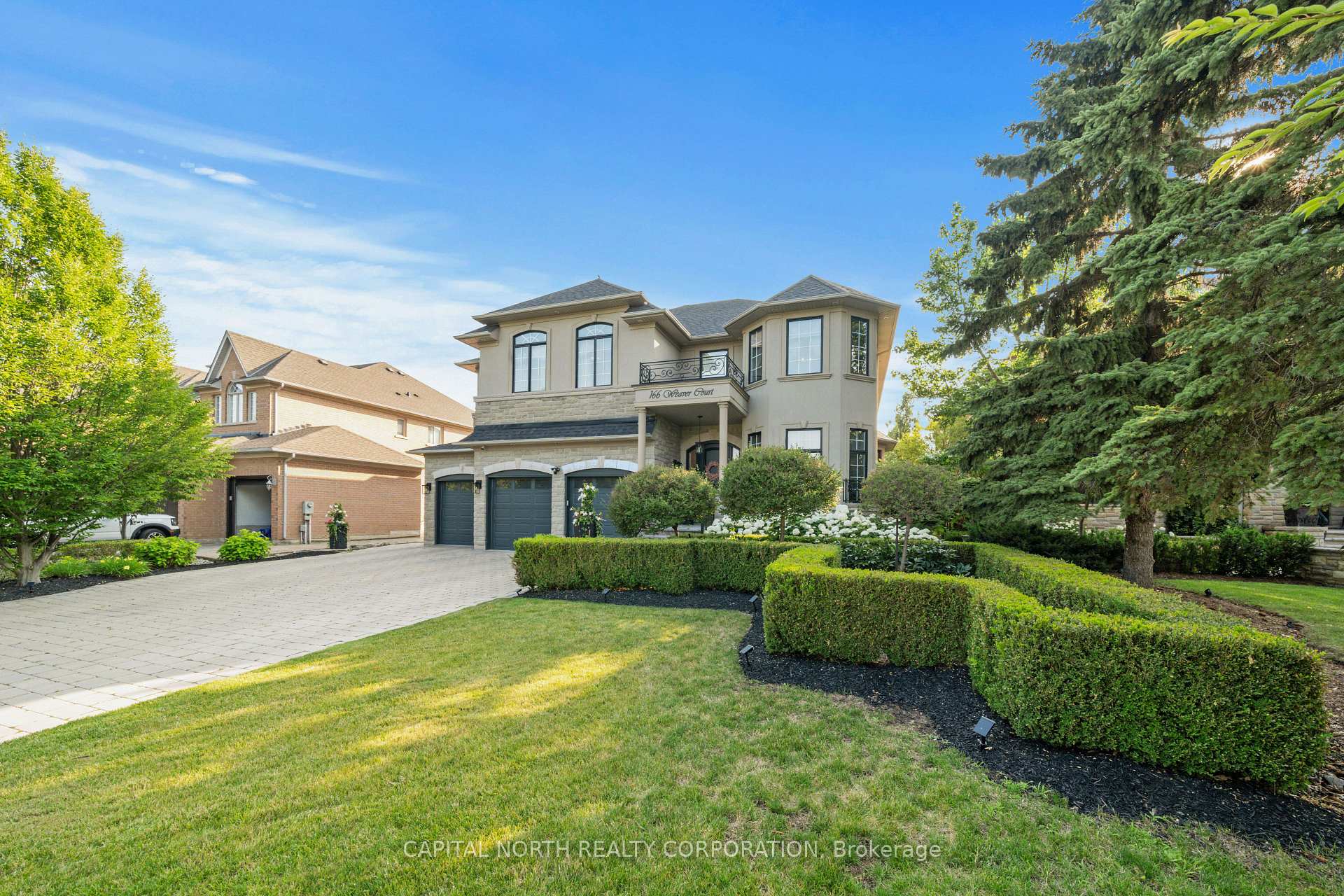 Photo 3 of 166 Weaver Court, Vaughan, Kleinburg — HOMEH