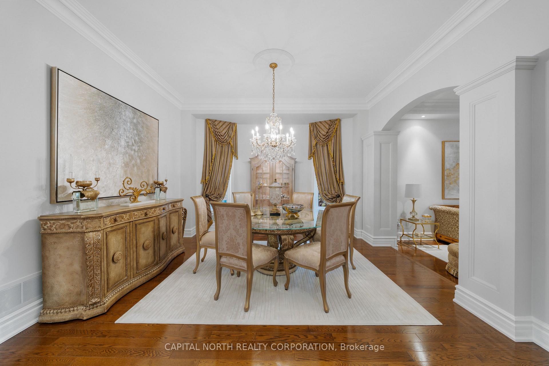 Photo 10 of 166 Weaver Court, Vaughan, Kleinburg — HOMEH