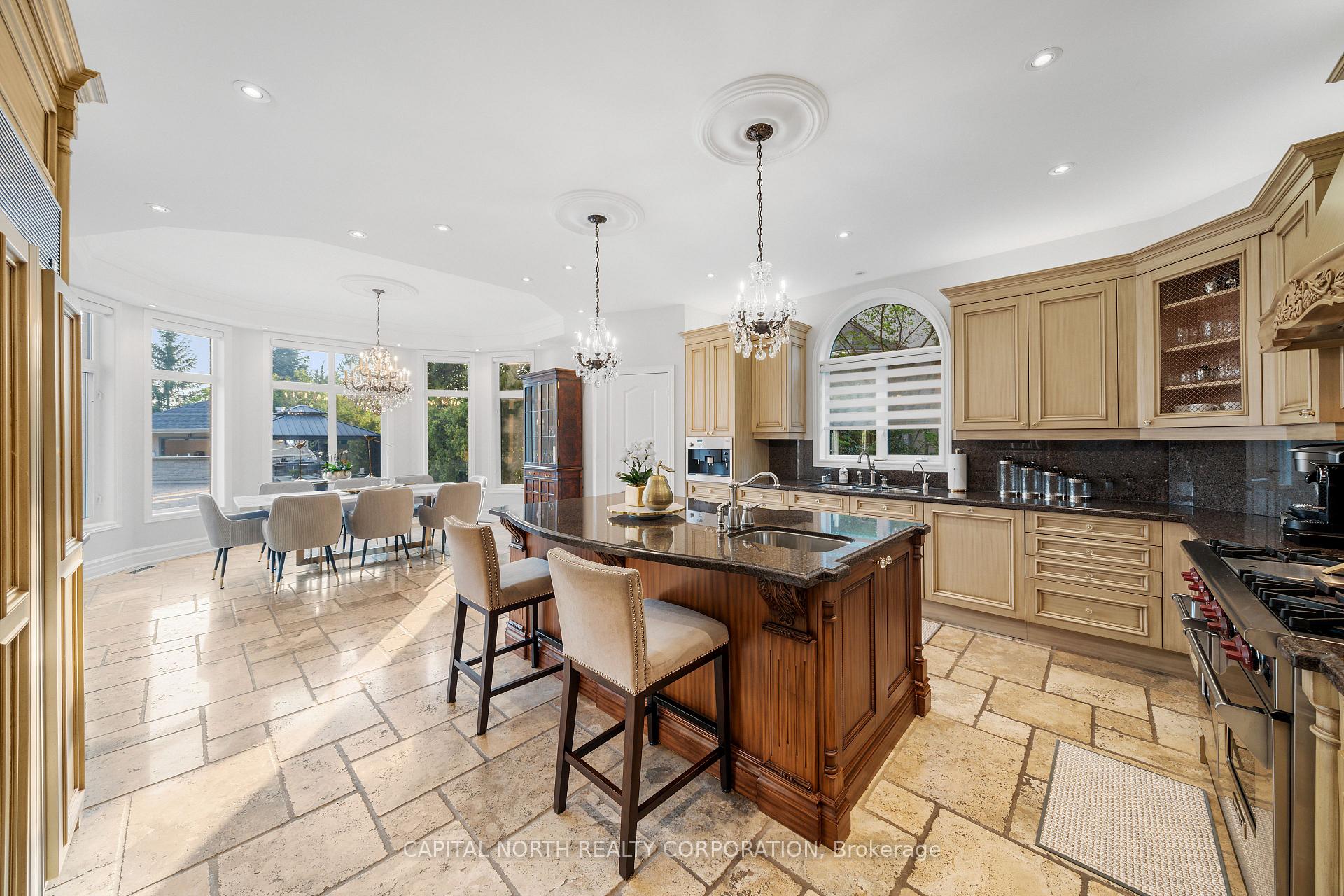 Photo 17 of 166 Weaver Court, Vaughan, Kleinburg — HOMEH