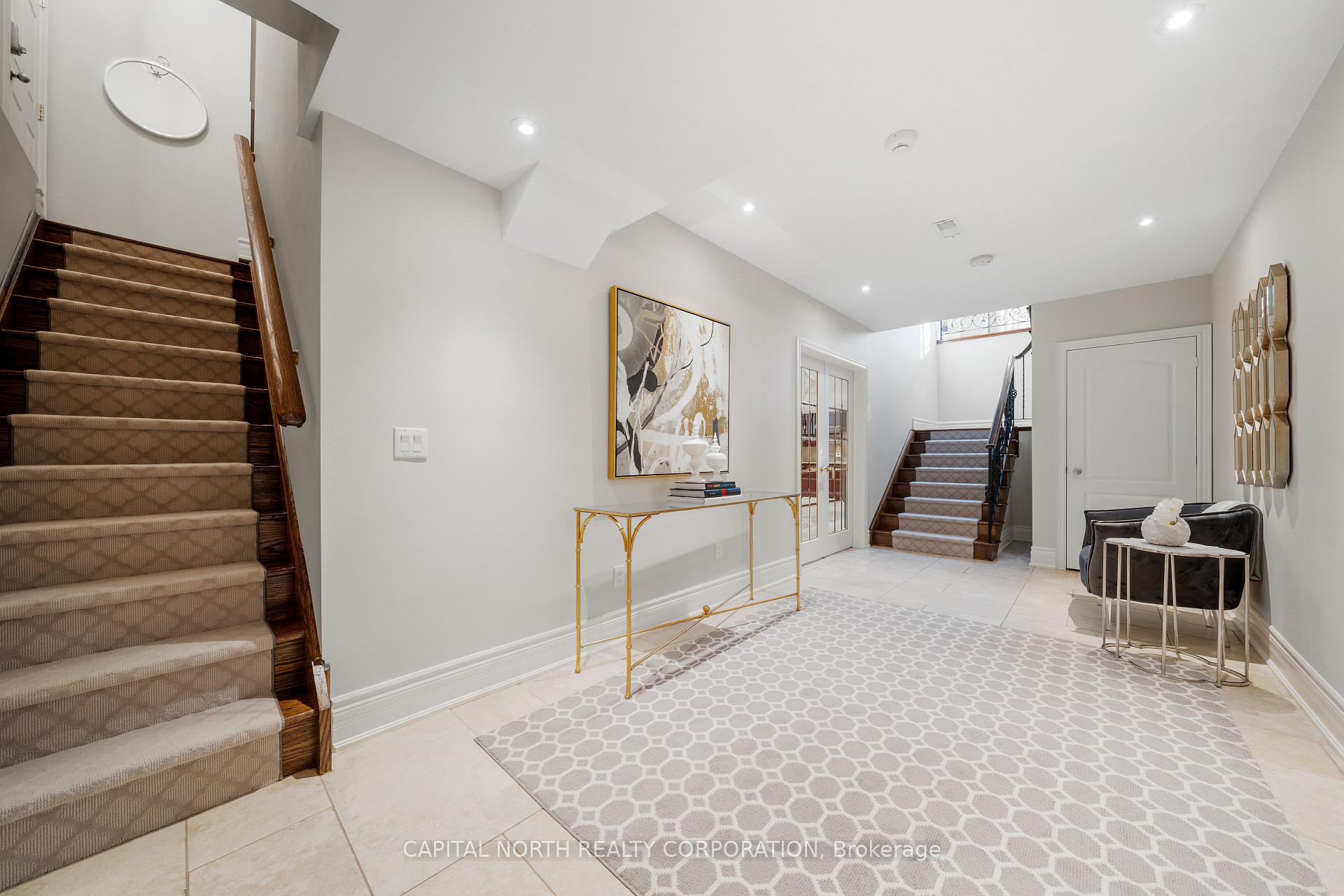 Photo 32 of 166 Weaver Court, Vaughan, Kleinburg — HOMEH