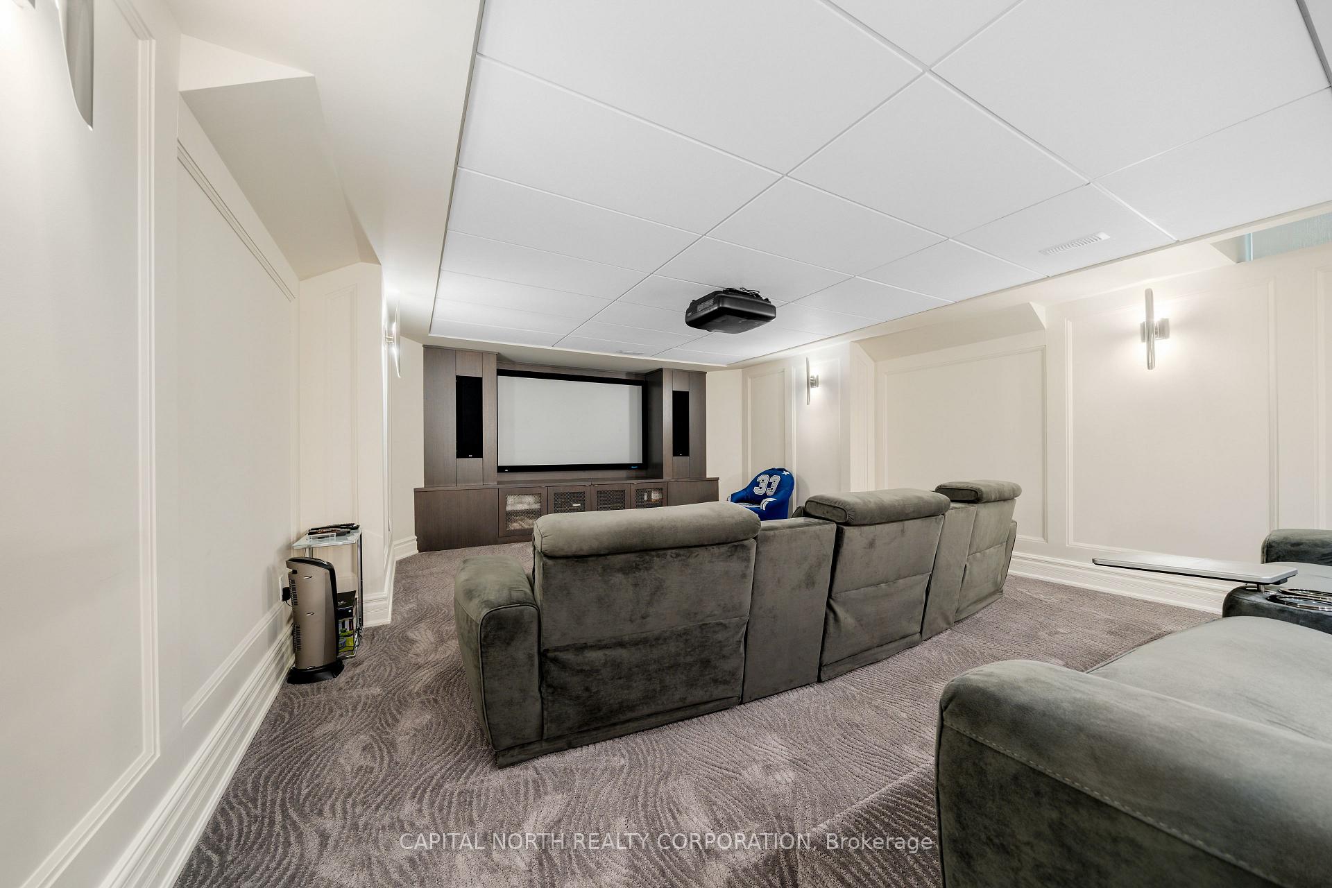 Photo 34 of 166 Weaver Court, Vaughan, Kleinburg — HOMEH