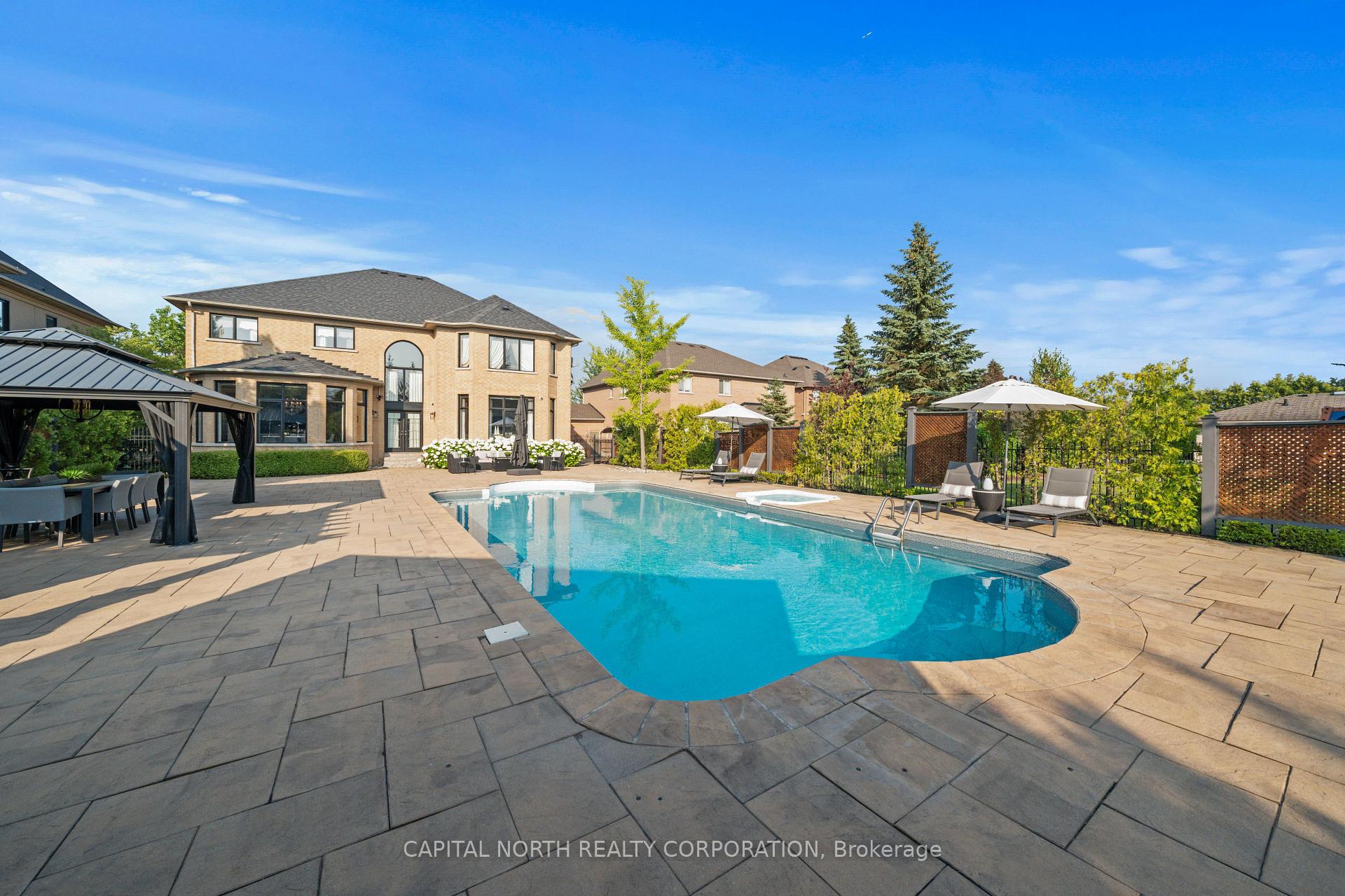 Photo 43 of 166 Weaver Court, Vaughan, Kleinburg — HOMEH