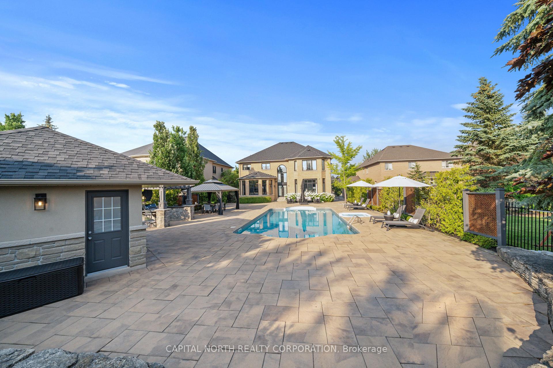Photo 46 of 166 Weaver Court, Vaughan, Kleinburg — HOMEH