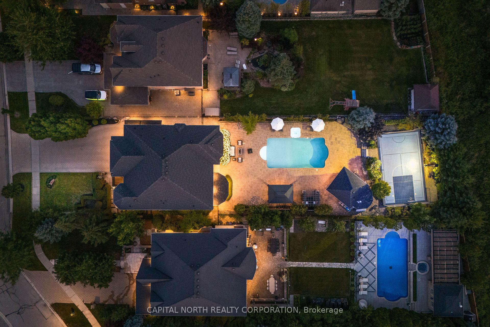Photo 50 of 166 Weaver Court, Vaughan, Kleinburg — HOMEH