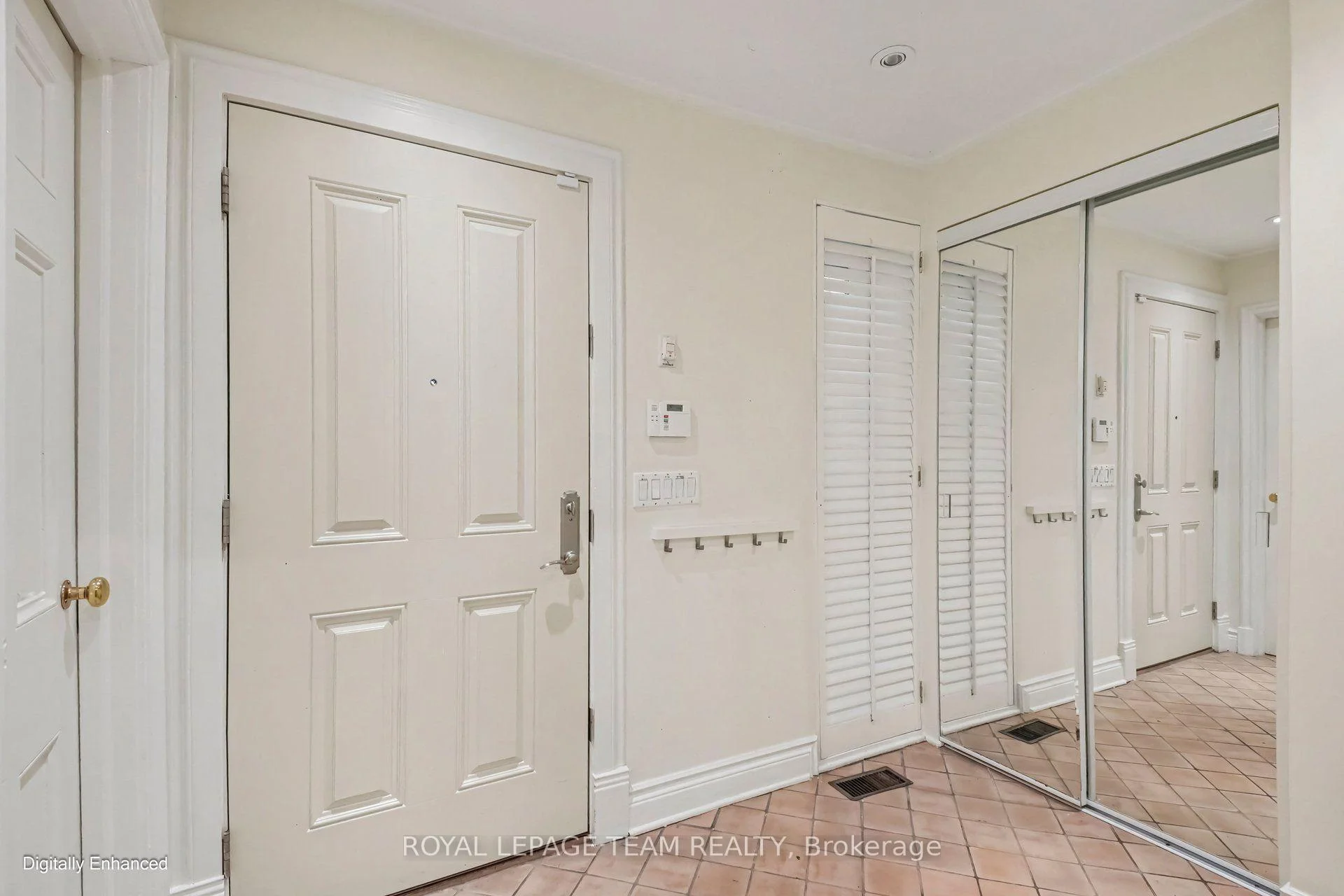Photo 4 of 1318 Lisgar Road, Ottawa, Rockcliffe — HOMEH