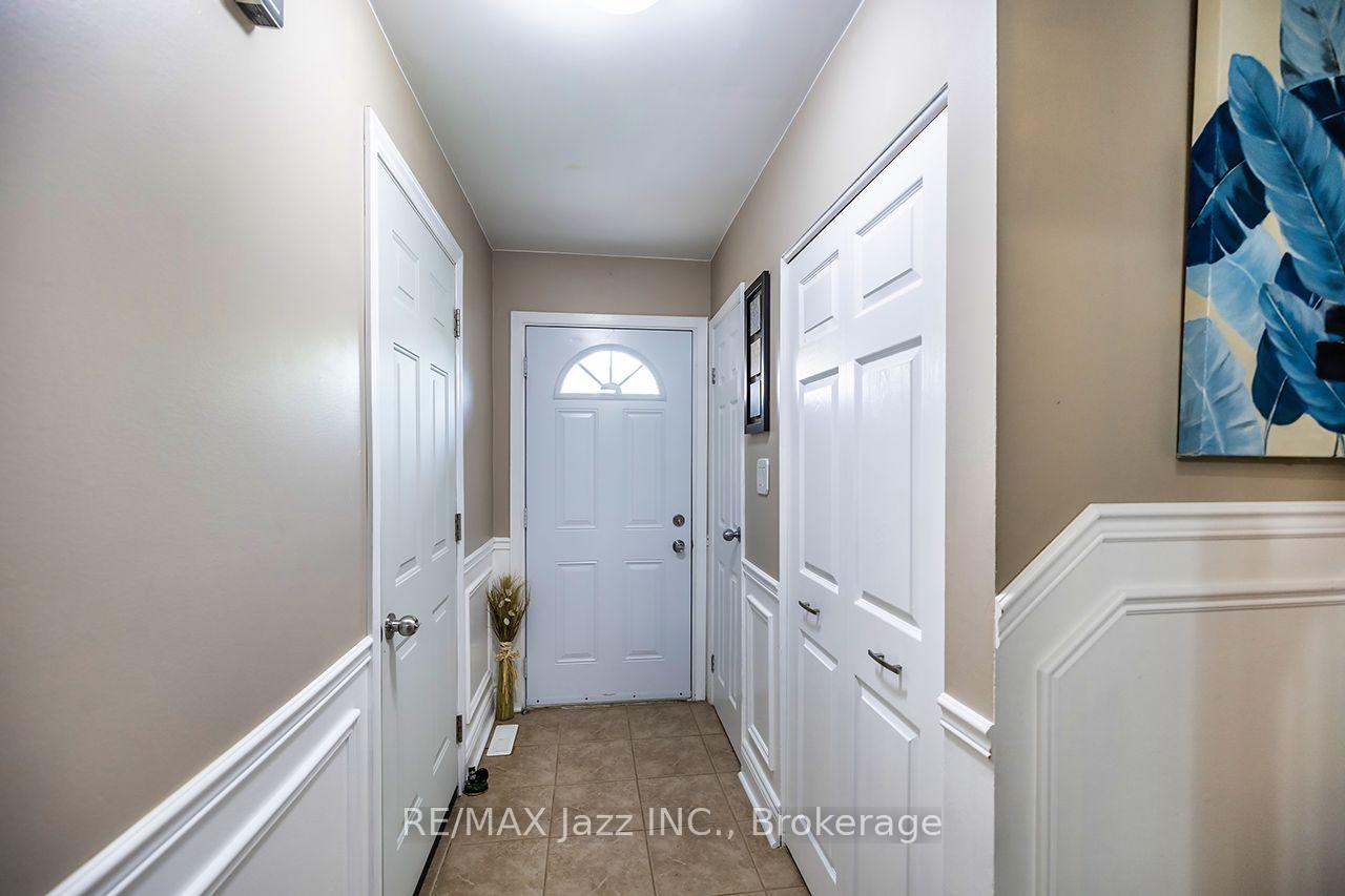 Photo 3 of Unit 3, 1330 Trowbridge Drive, Oshawa, Centennial — HOMEH
