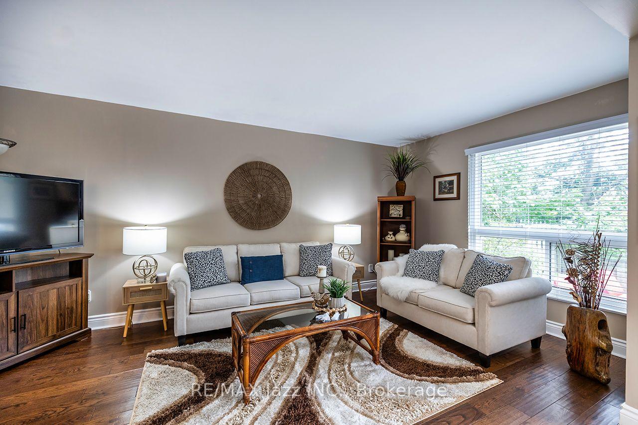 Photo 7 of Unit 3, 1330 Trowbridge Drive, Oshawa, Centennial — HOMEH