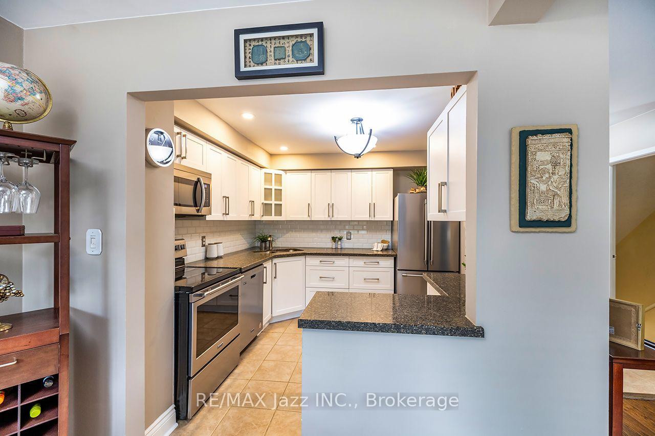 Photo 15 of Unit 3, 1330 Trowbridge Drive, Oshawa, Centennial — HOMEH
