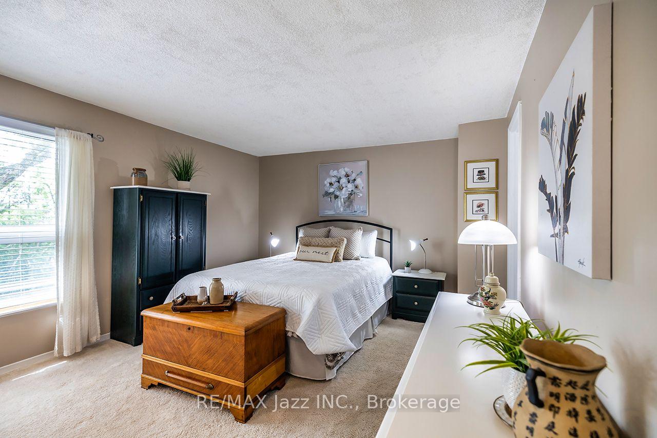 Photo 20 of Unit 3, 1330 Trowbridge Drive, Oshawa, Centennial — HOMEH