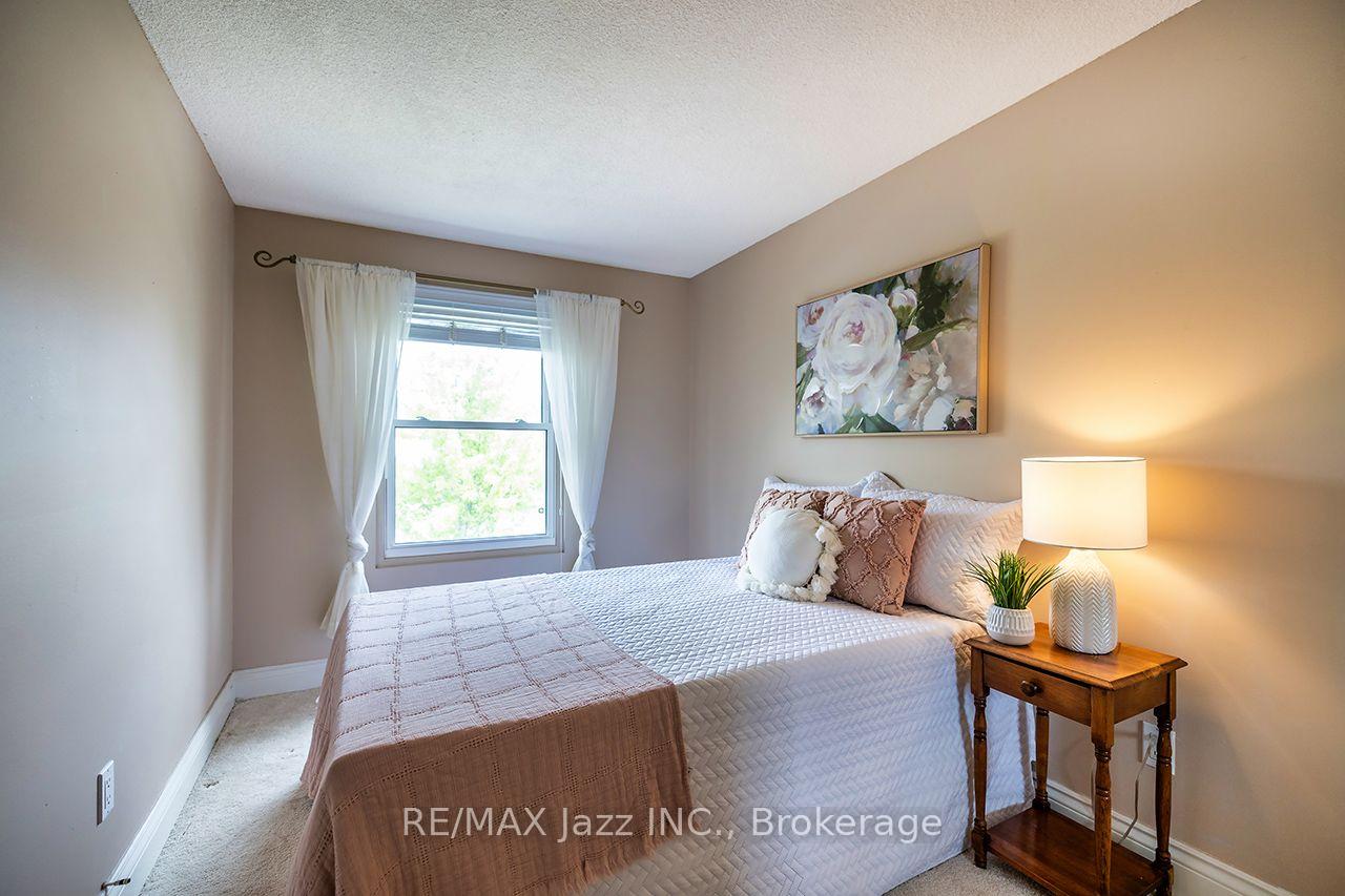 Photo 25 of Unit 3, 1330 Trowbridge Drive, Oshawa, Centennial — HOMEH