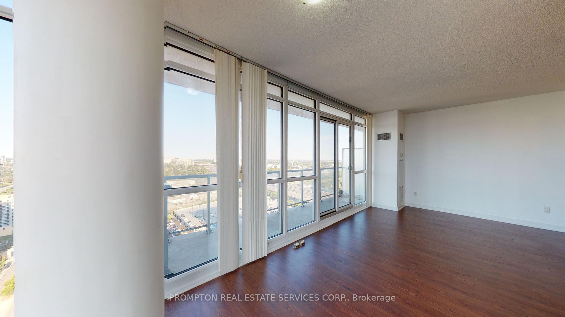 Photo 7 of Unit 2901, 121 Mcmahon Drive, North York, Bayview Village — HOMEH