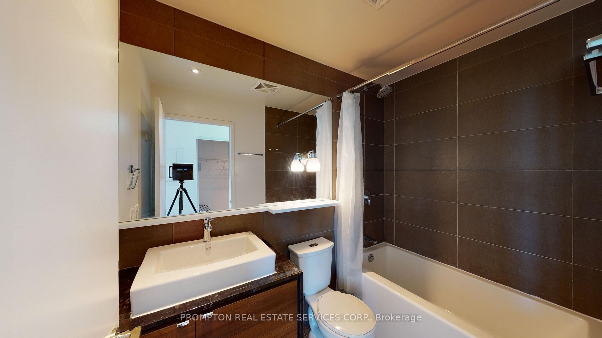 Photo 10 of Unit 2901, 121 Mcmahon Drive, North York, Bayview Village — HOMEH