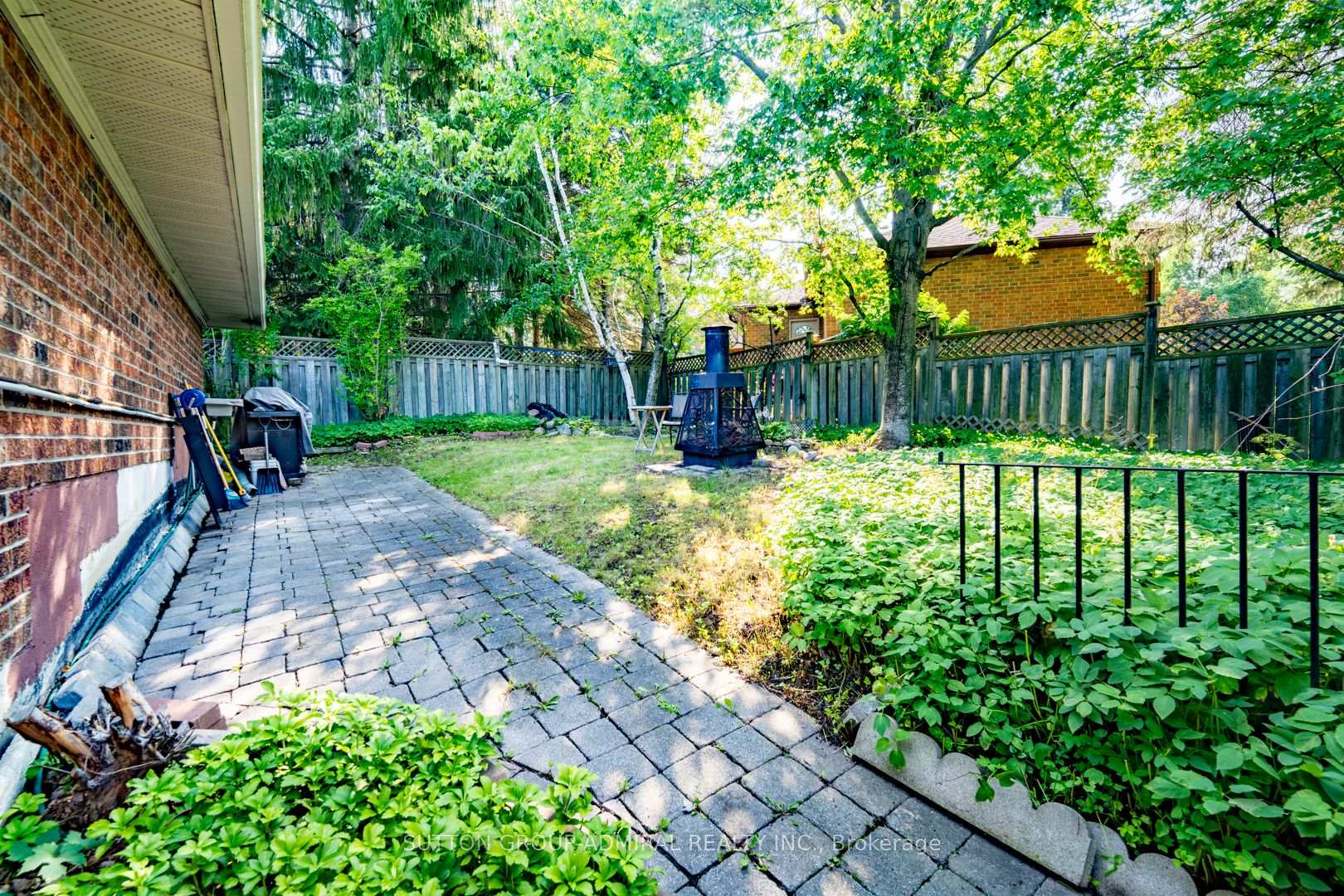 Photo 26 of 284 Murray Drive, Aurora, Aurora Village — HOMEH