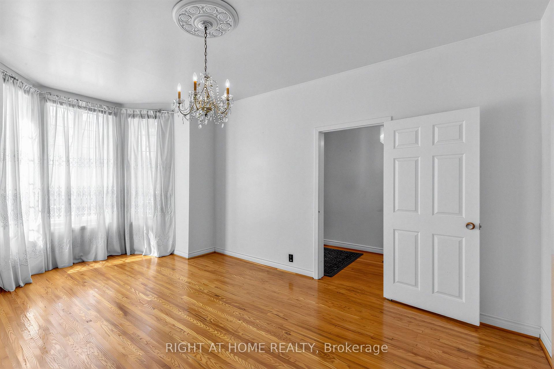Photo 7 of 147 Dovercourt Road, Toronto, Trinity-Bellwoods — HOMEH